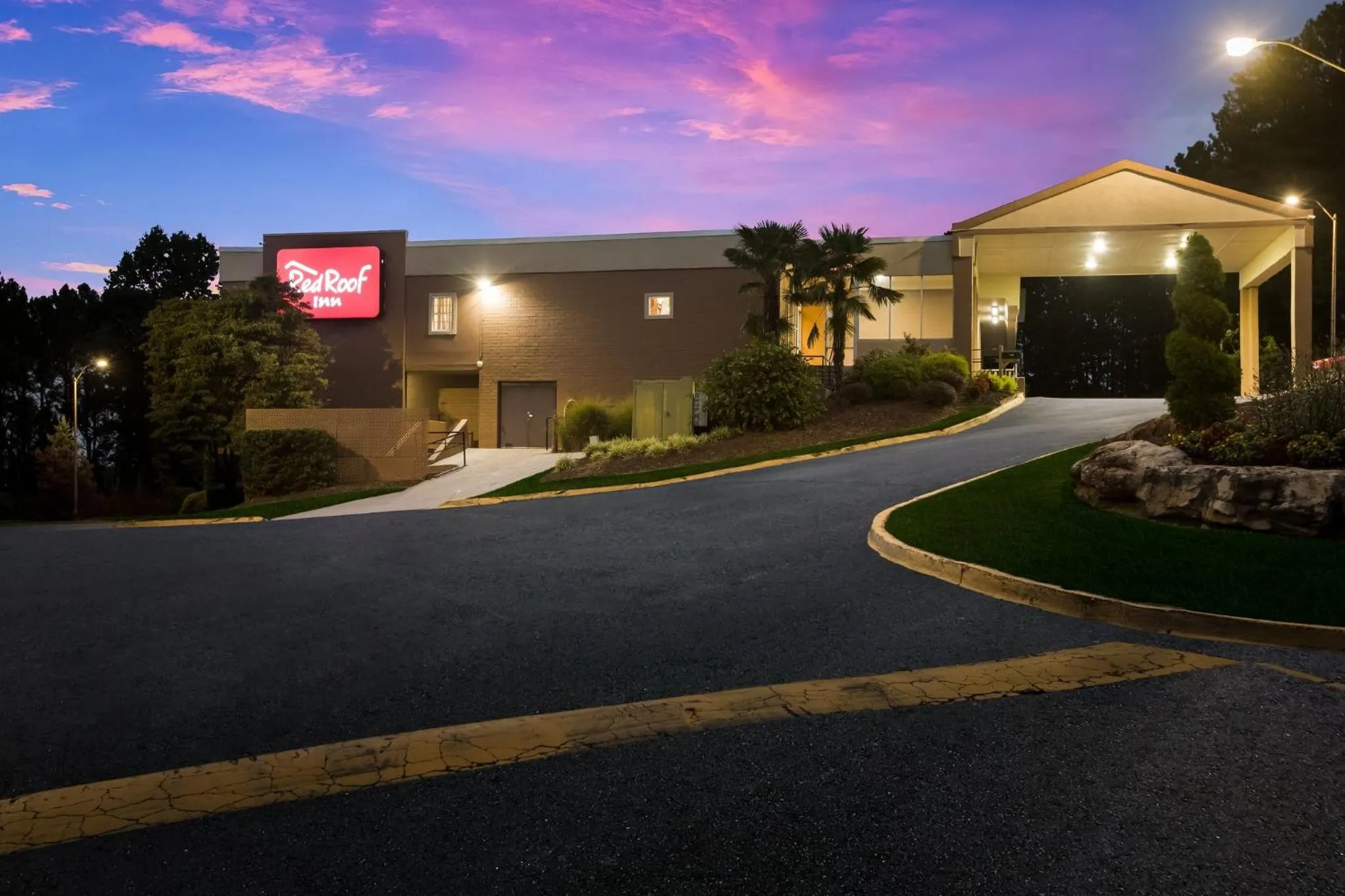 Property building in Red Roof Inn Atlanta Airport NE Conley