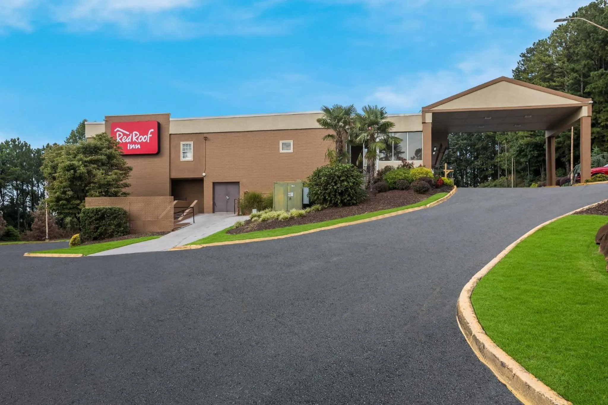 Property building in Red Roof Inn Atlanta Airport NE Conley