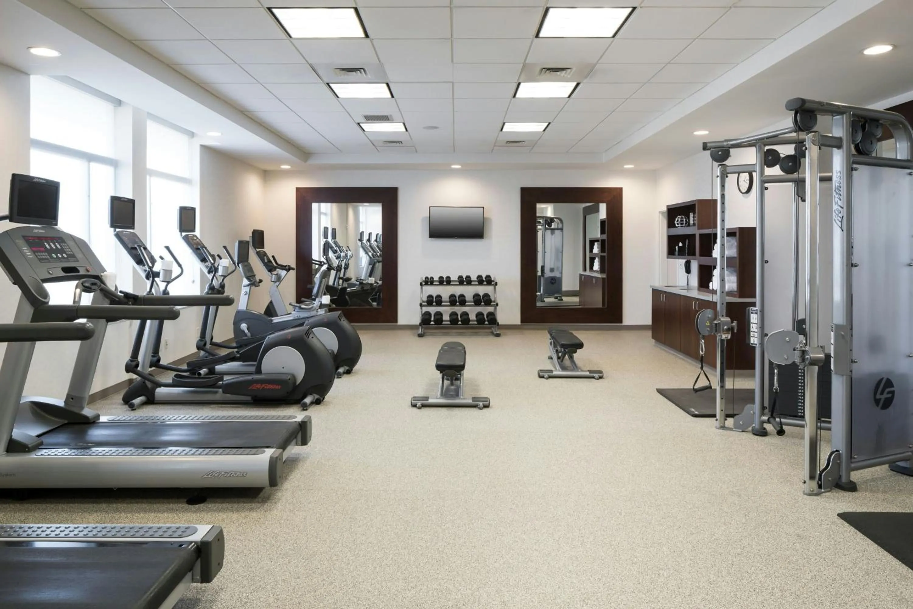 Fitness centre/facilities in SpringHill Suites Alexandria Southwest