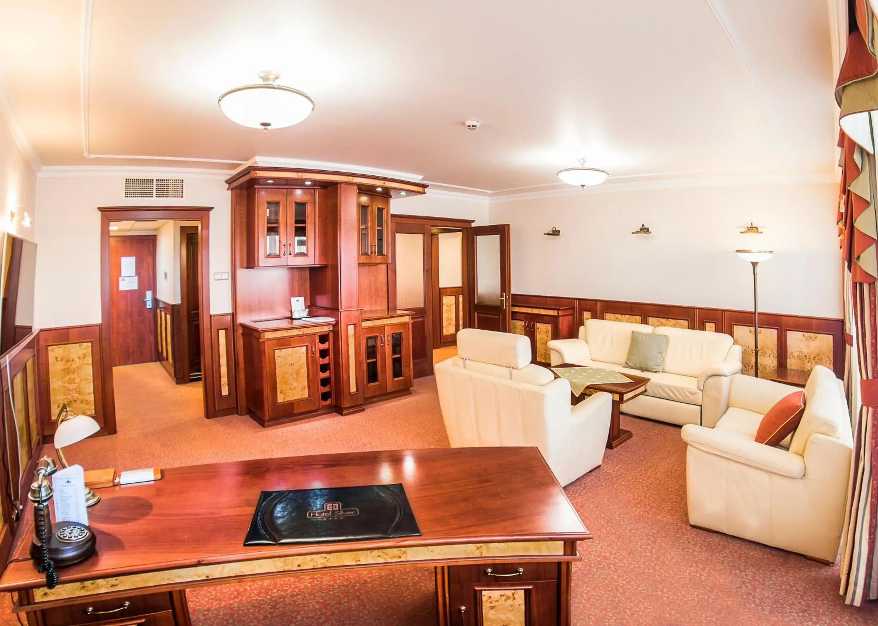 Presidential Suite - Main Building in Hotel Silver Presidential Suite - Main Building in Hotel Silver