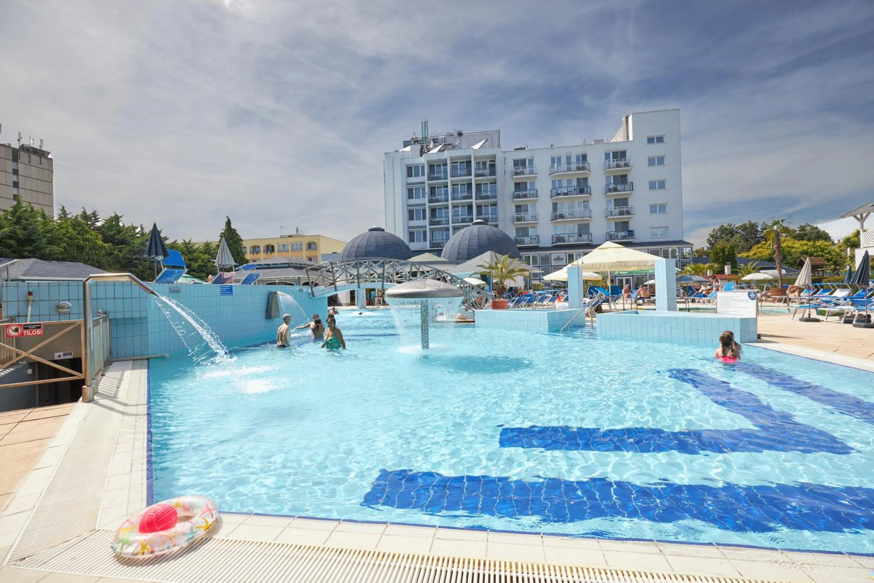 Swimming pool in Hotel Silver
