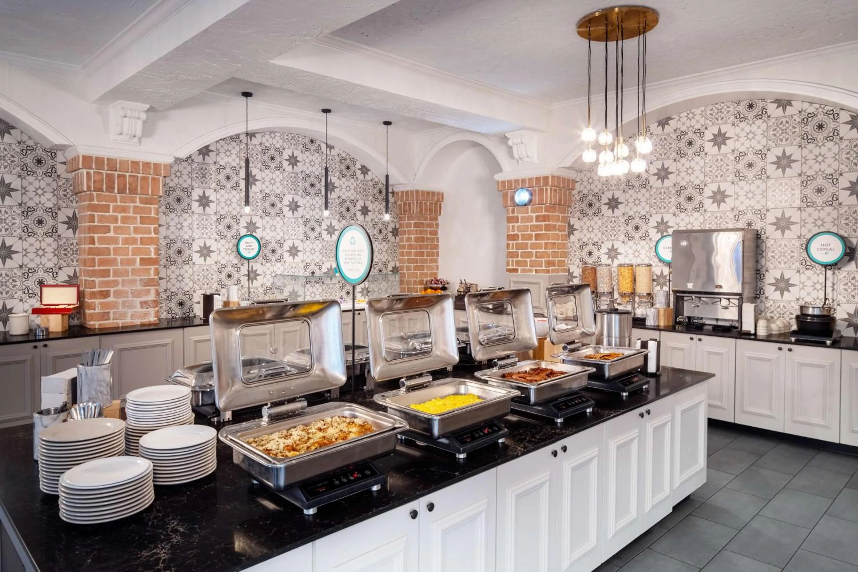 Breakfast in Embassy Suites by Hilton Orlando North