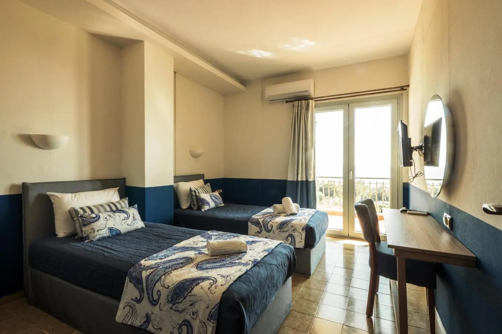 Photo of the whole room, Bed in Asteris Village