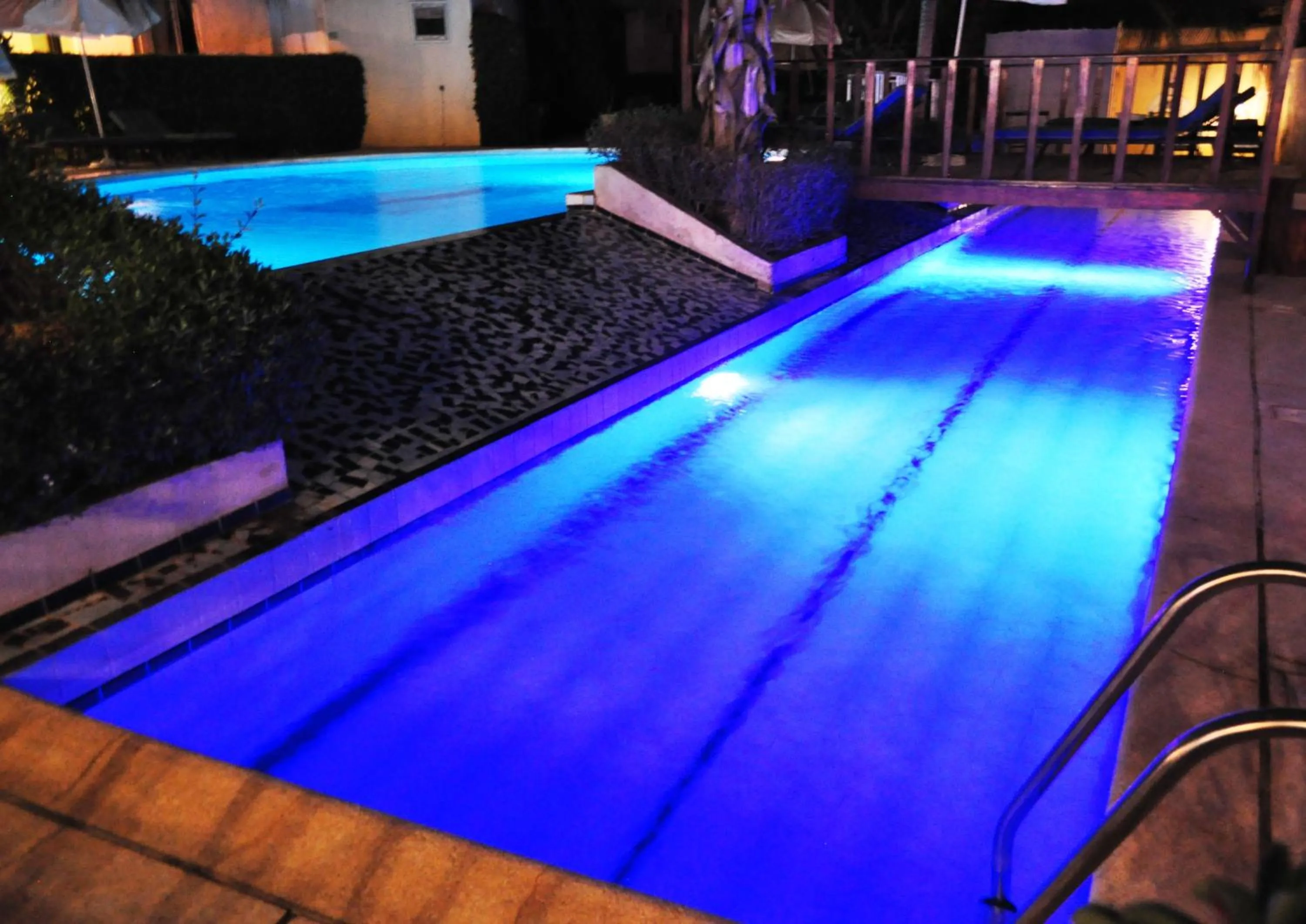 Swimming pool in Les Flamboyants