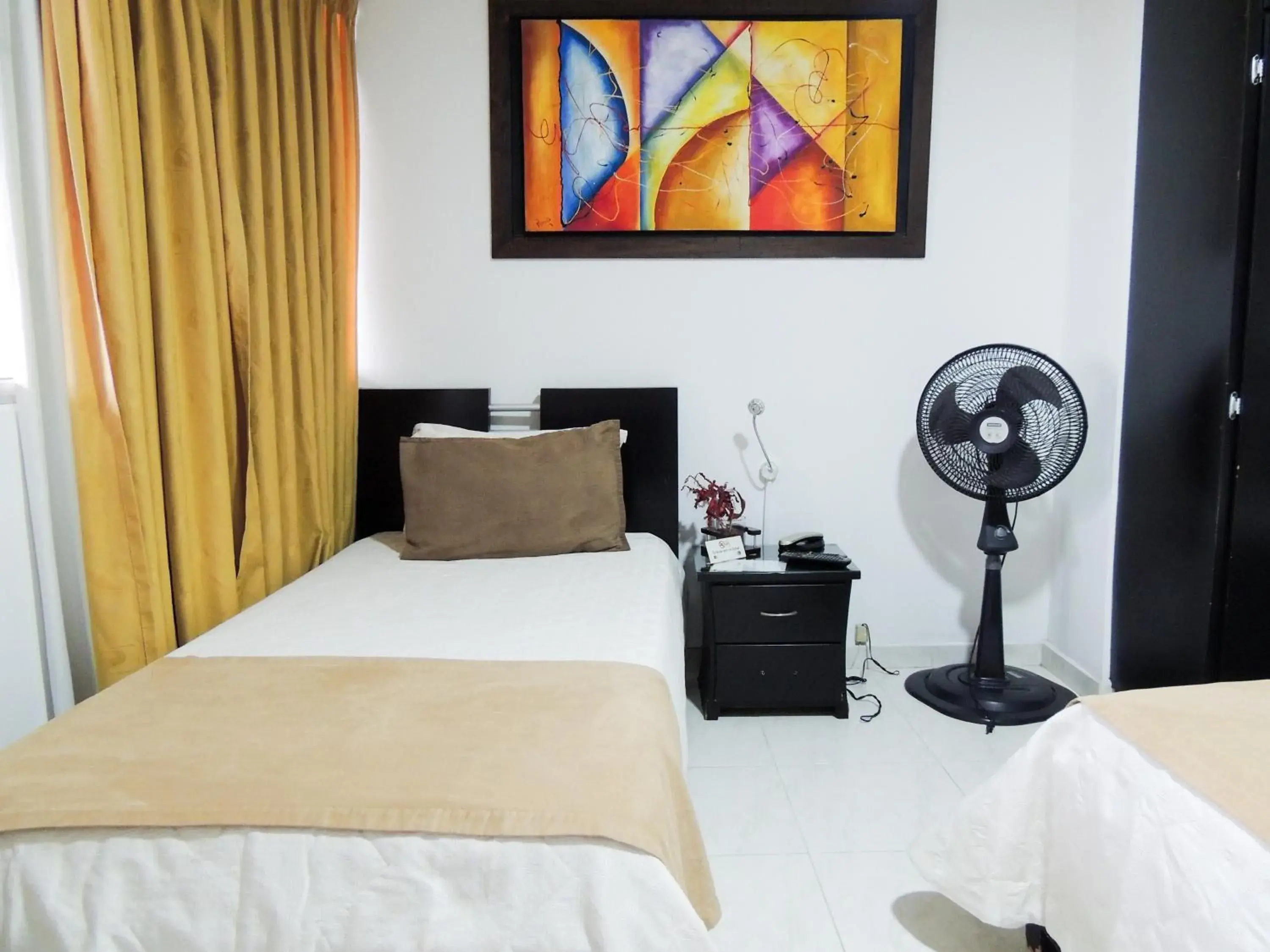 Twin Room in Hotel San Martin Twin Room in Hotel San Martin