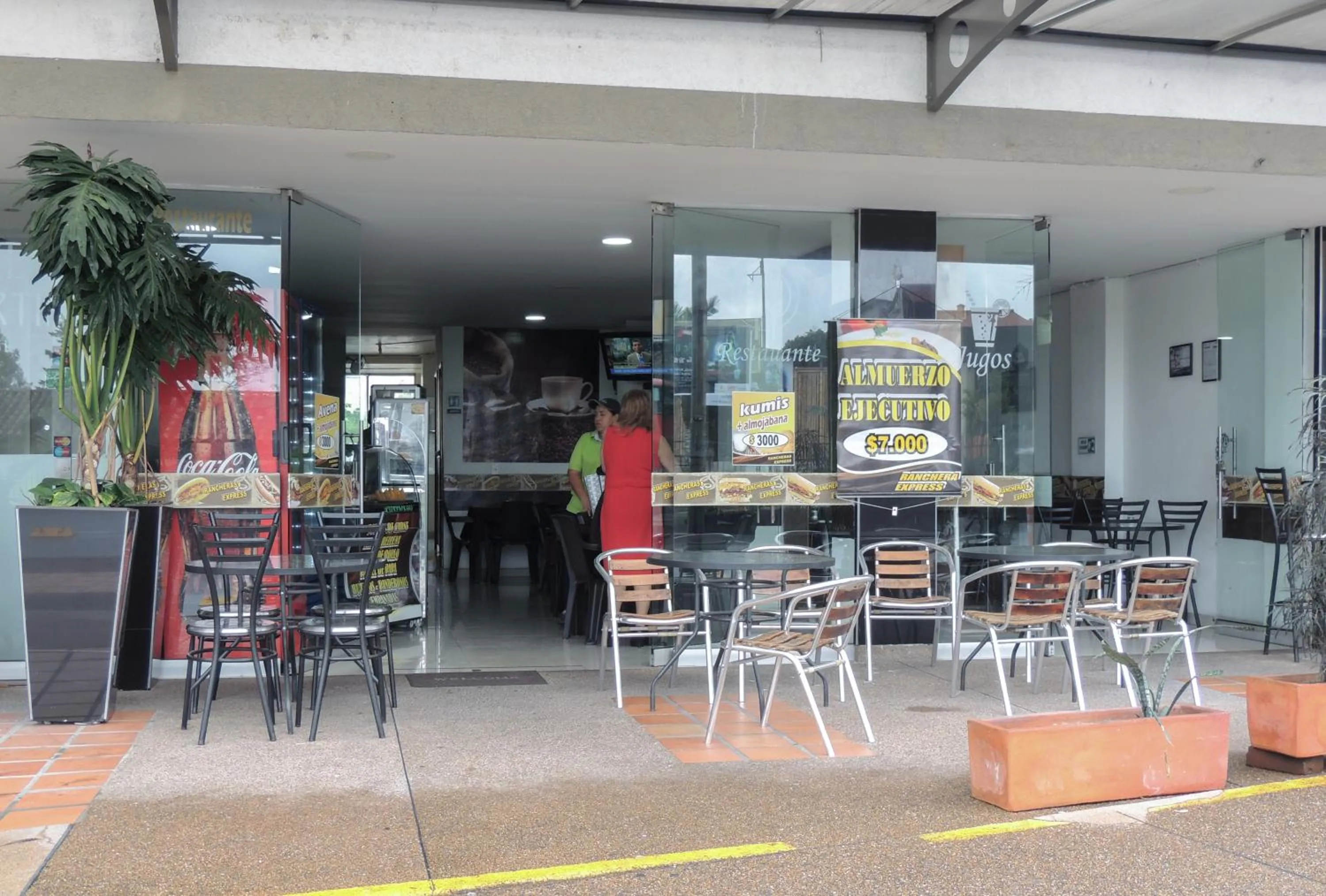 Restaurant/places to eat in Hotel San Martin