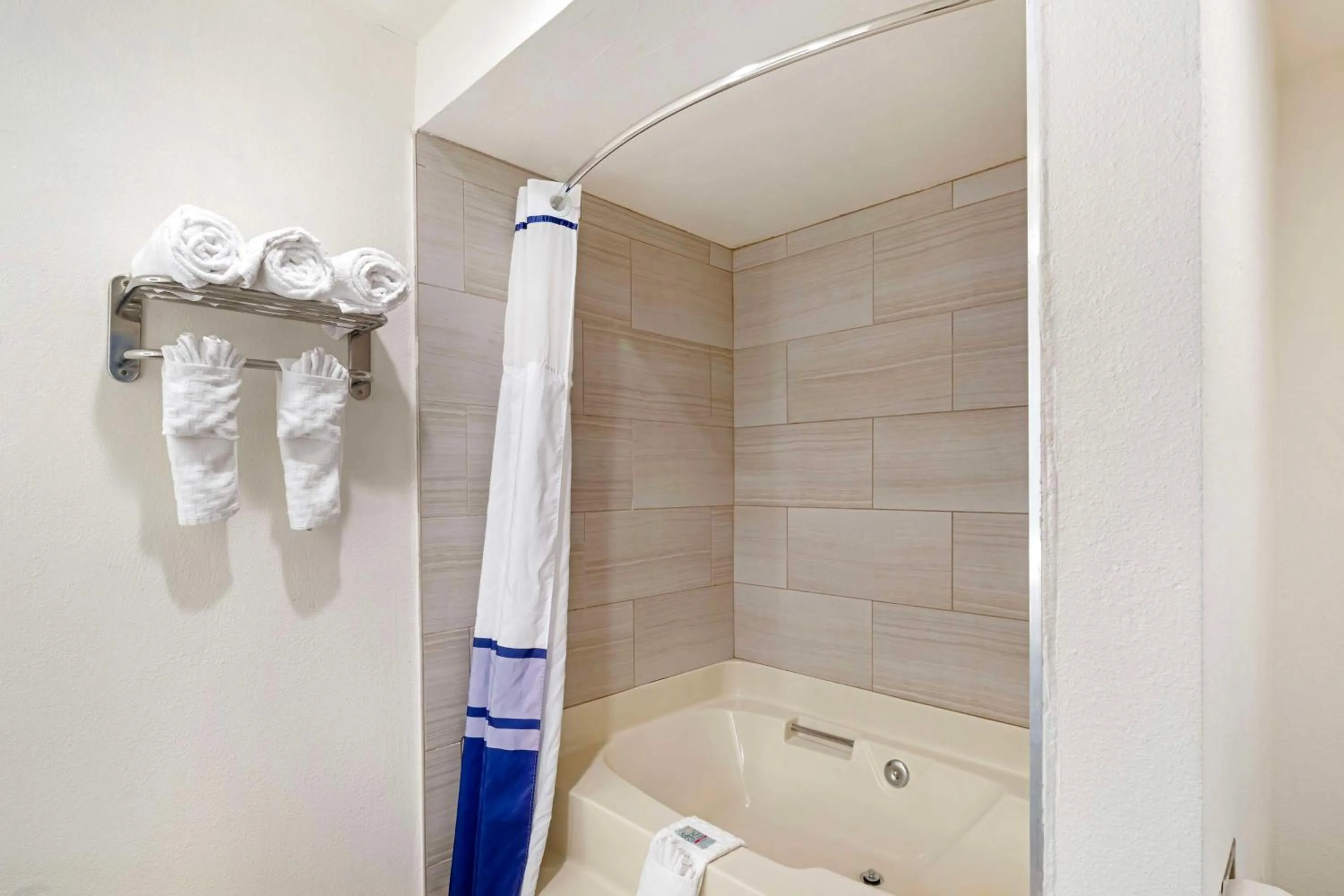 Bathroom in Best Western Posada Royale Hotel & Suites