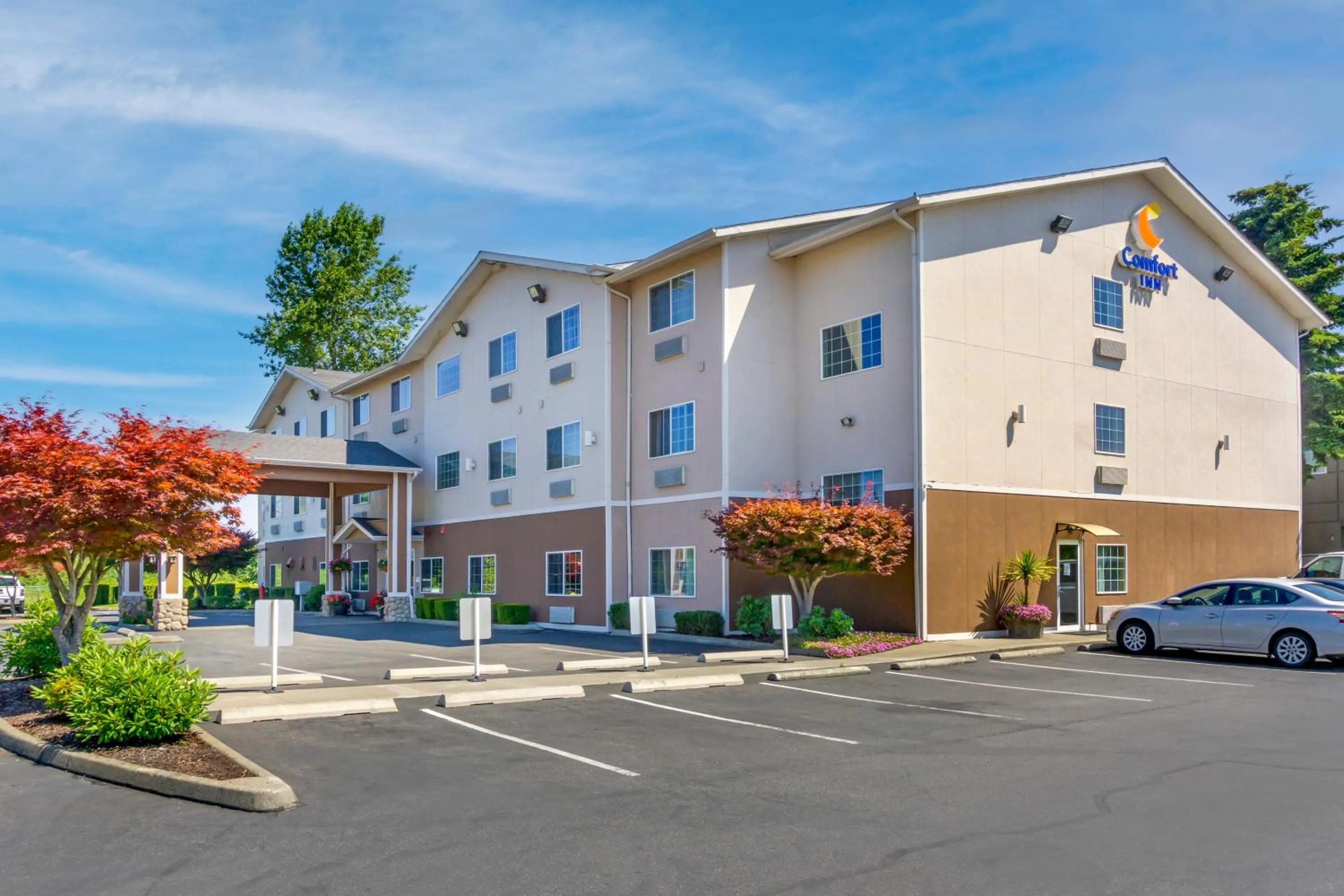 Property building in Comfort Inn Auburn - Seattle