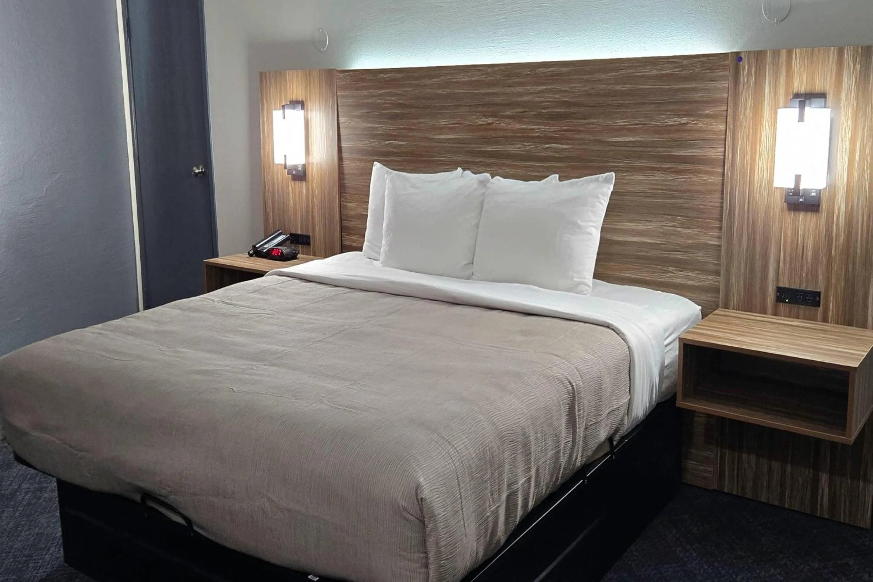 Bedroom, Bed in Quality Inn Ponca City