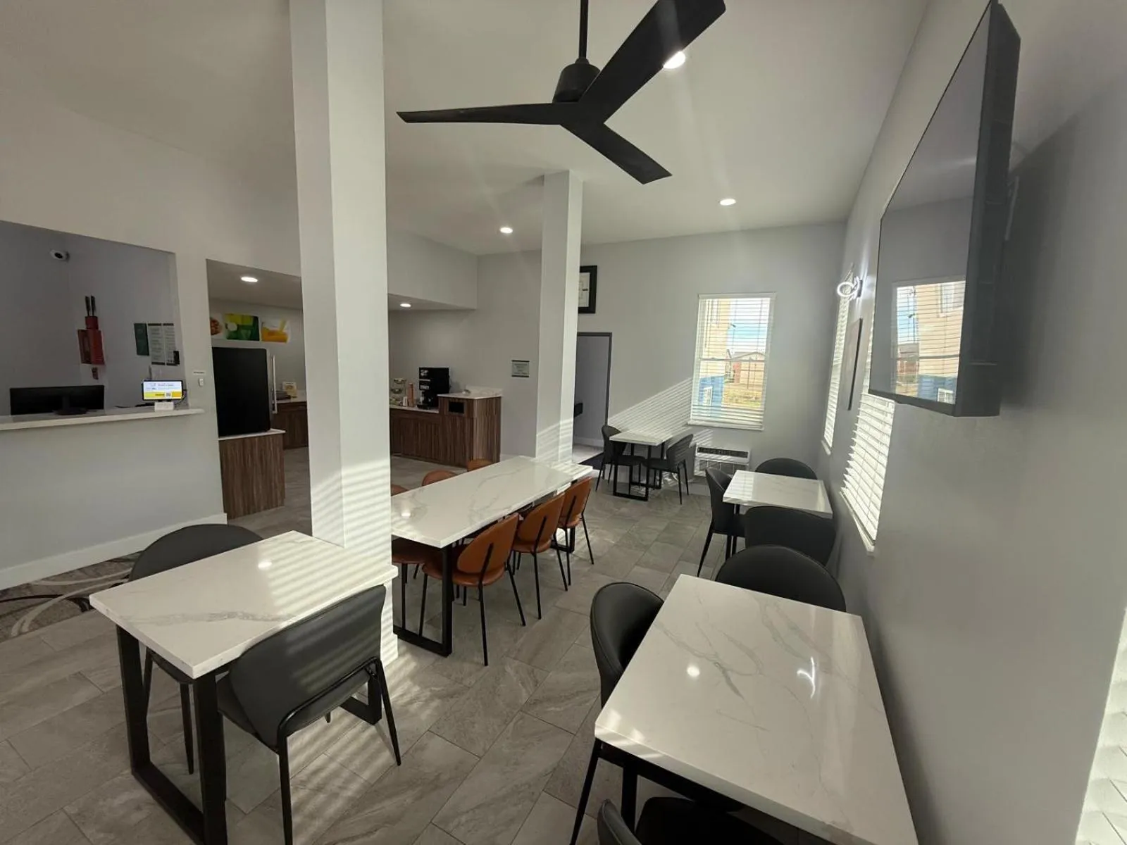 Seating area in Quality Inn Ponca City