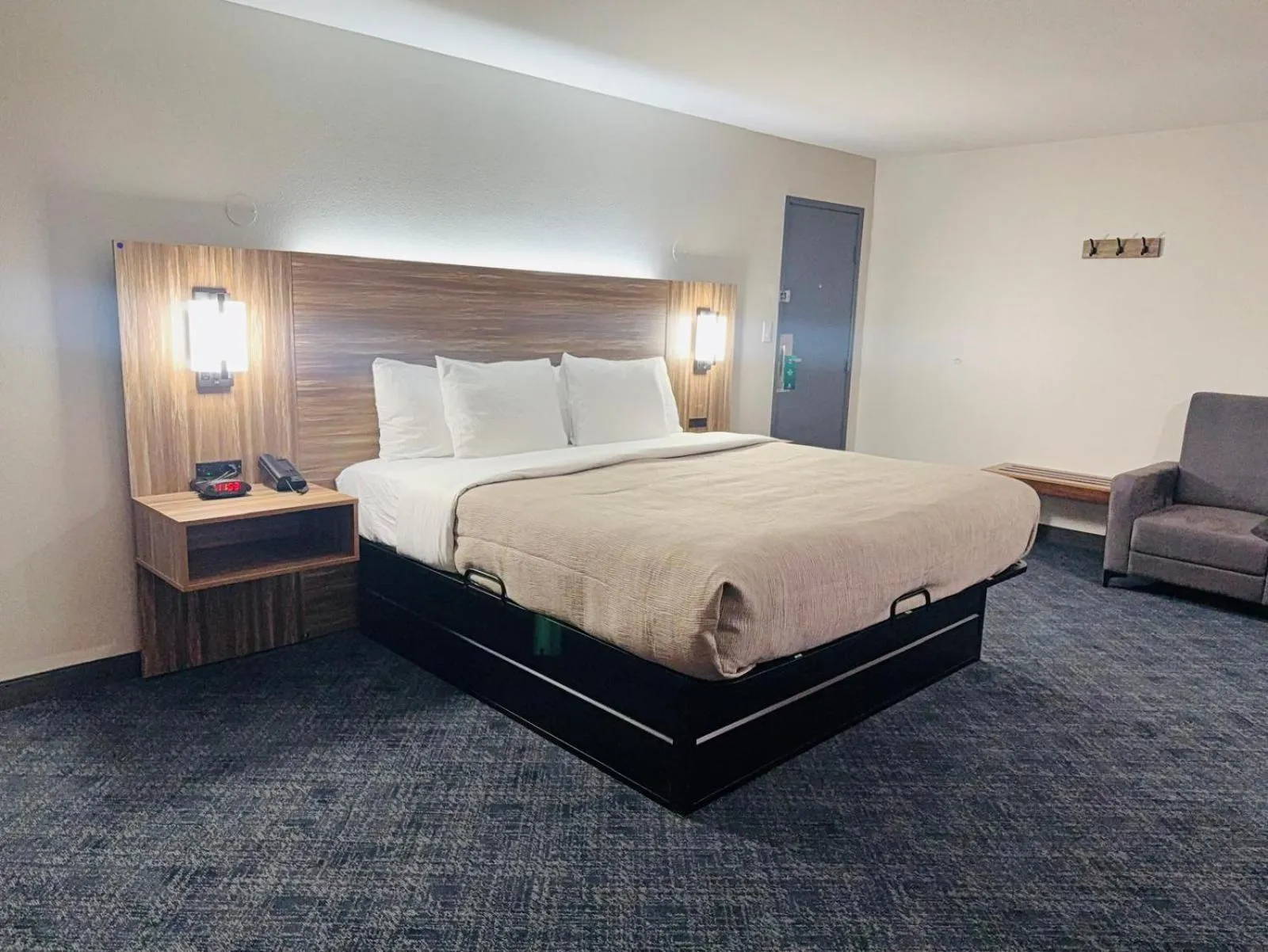 Bed in Quality Inn Ponca City