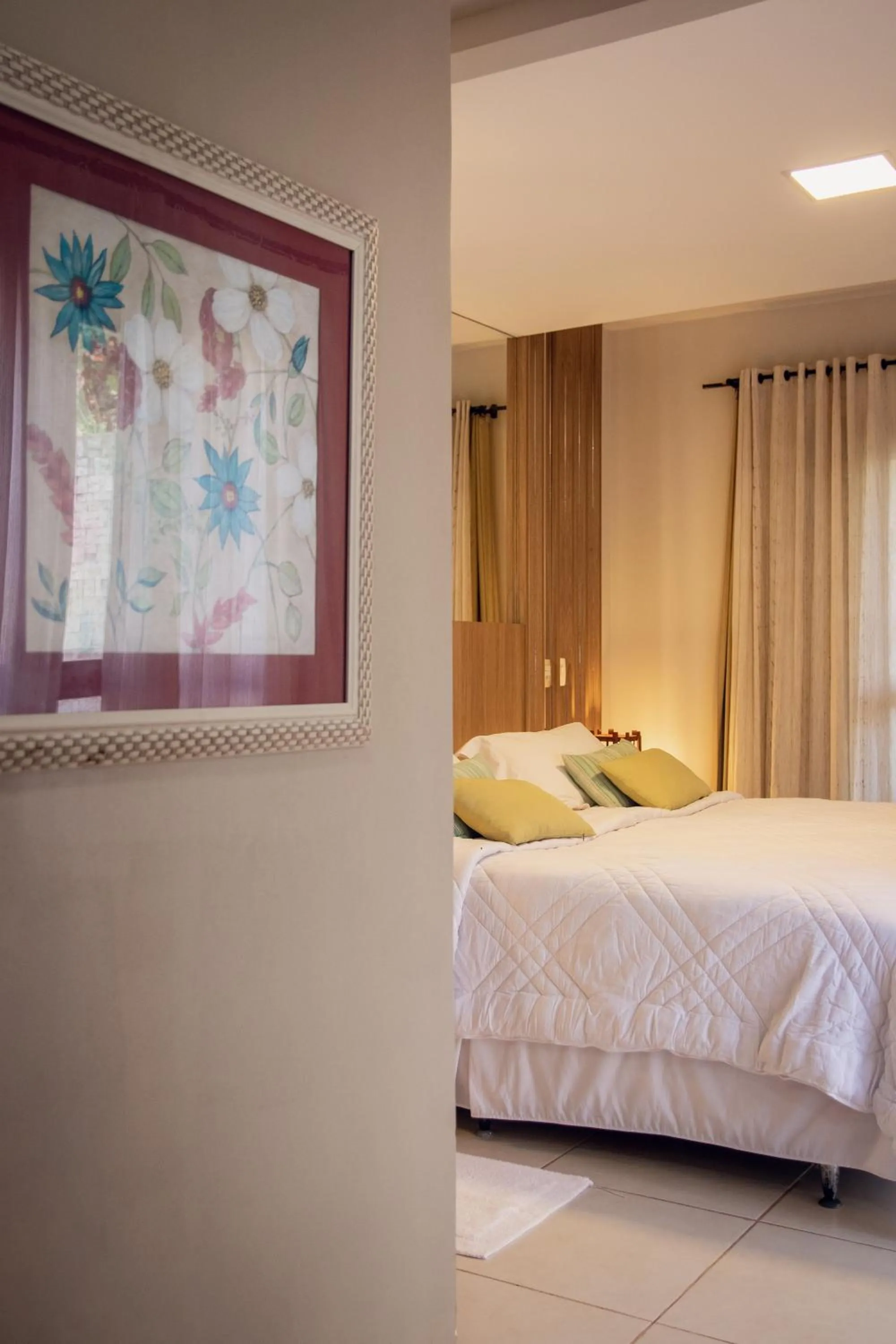 Bed in Kanaloa Pousada