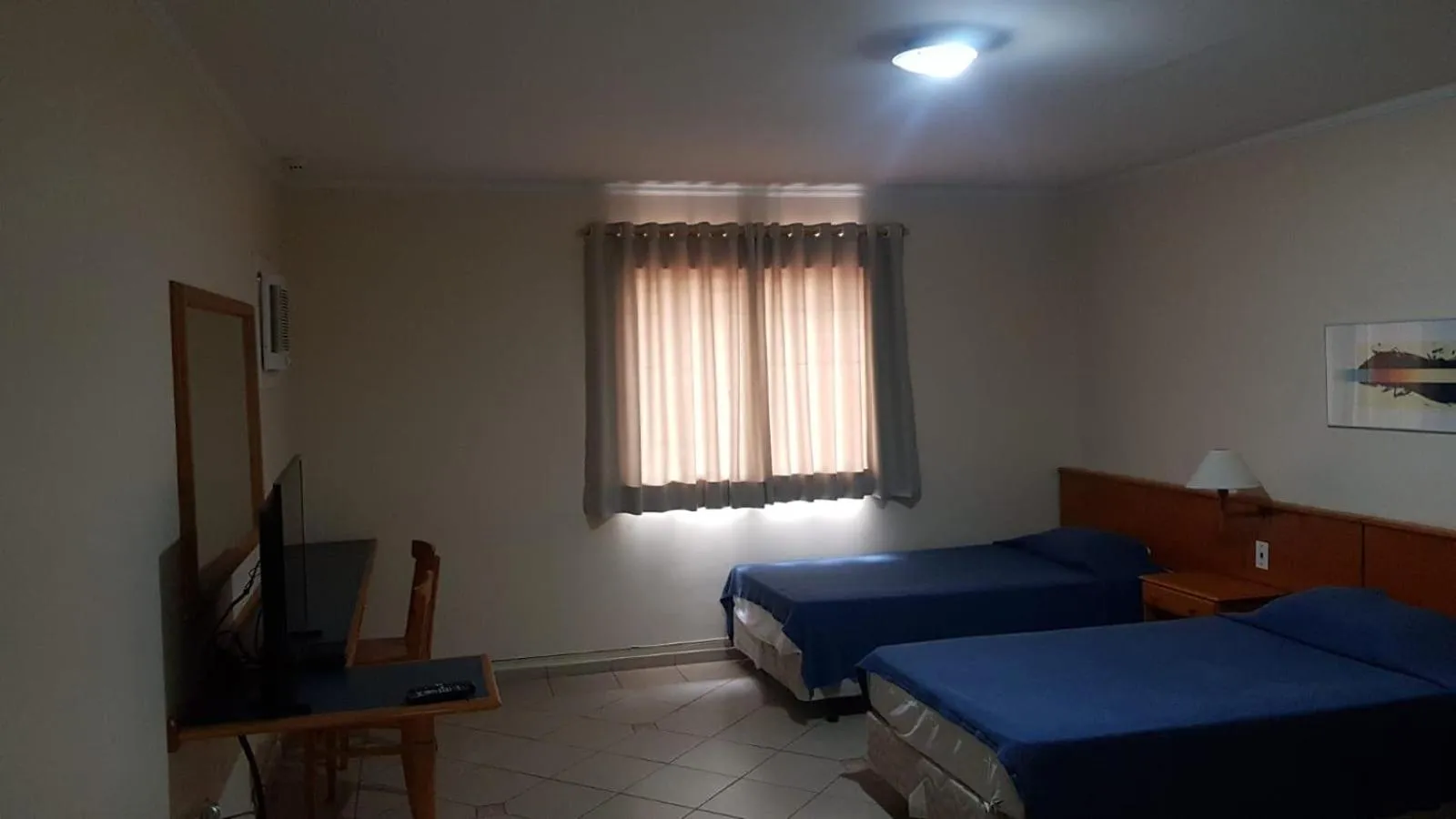 Bed in Jaguary Hotel Sumaré