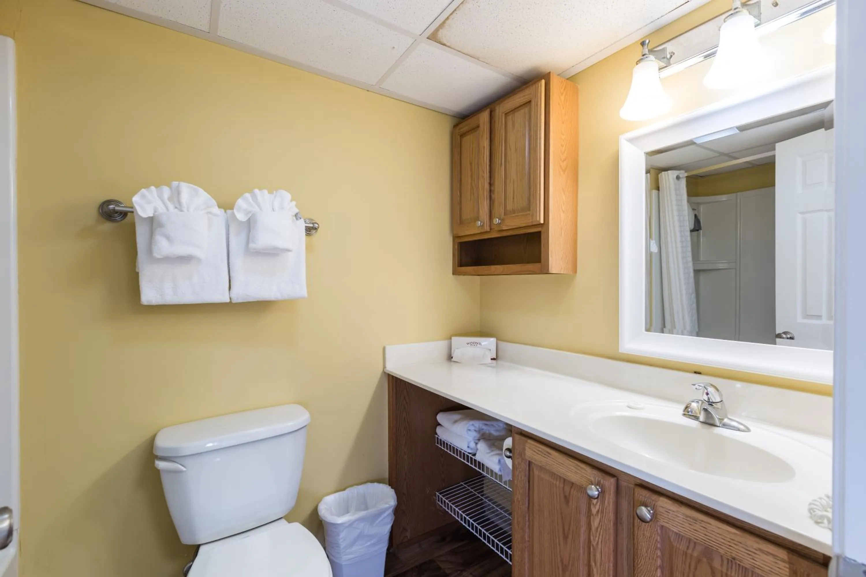 Bathroom in Jade Tree Cove