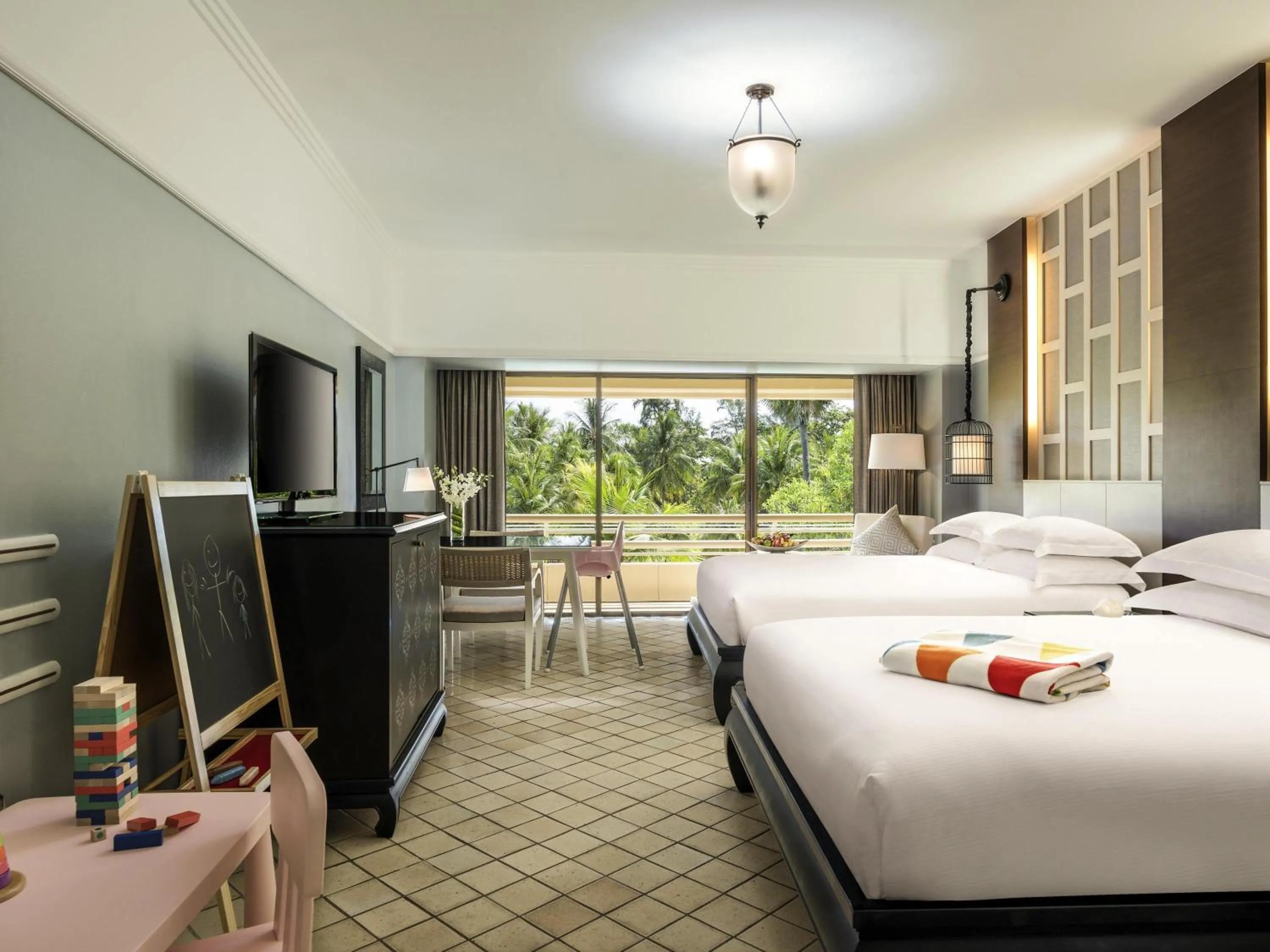 Bedroom, Bed in Pullman Phuket Karon Beach Resort