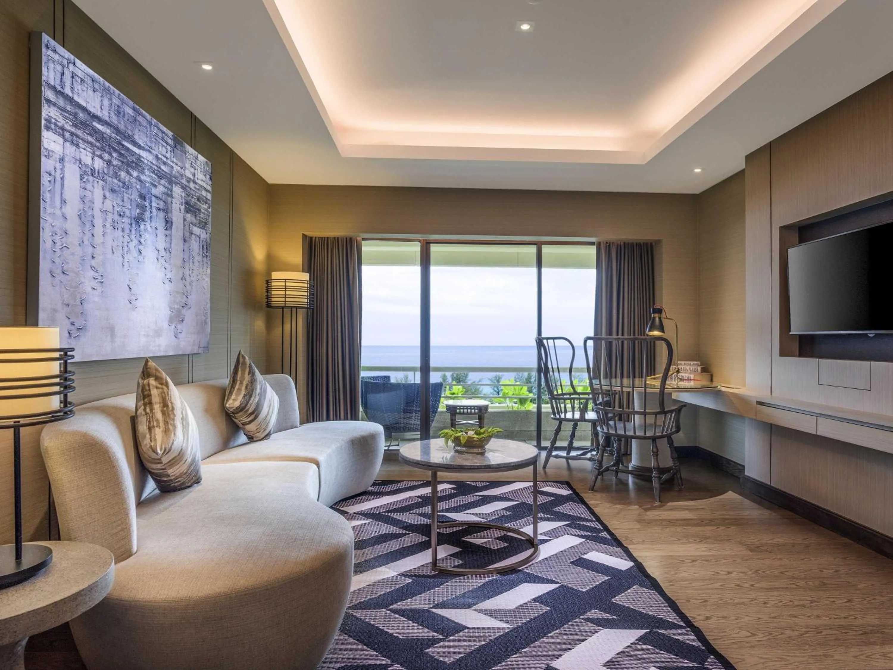 Bedroom in Pullman Phuket Karon Beach Resort