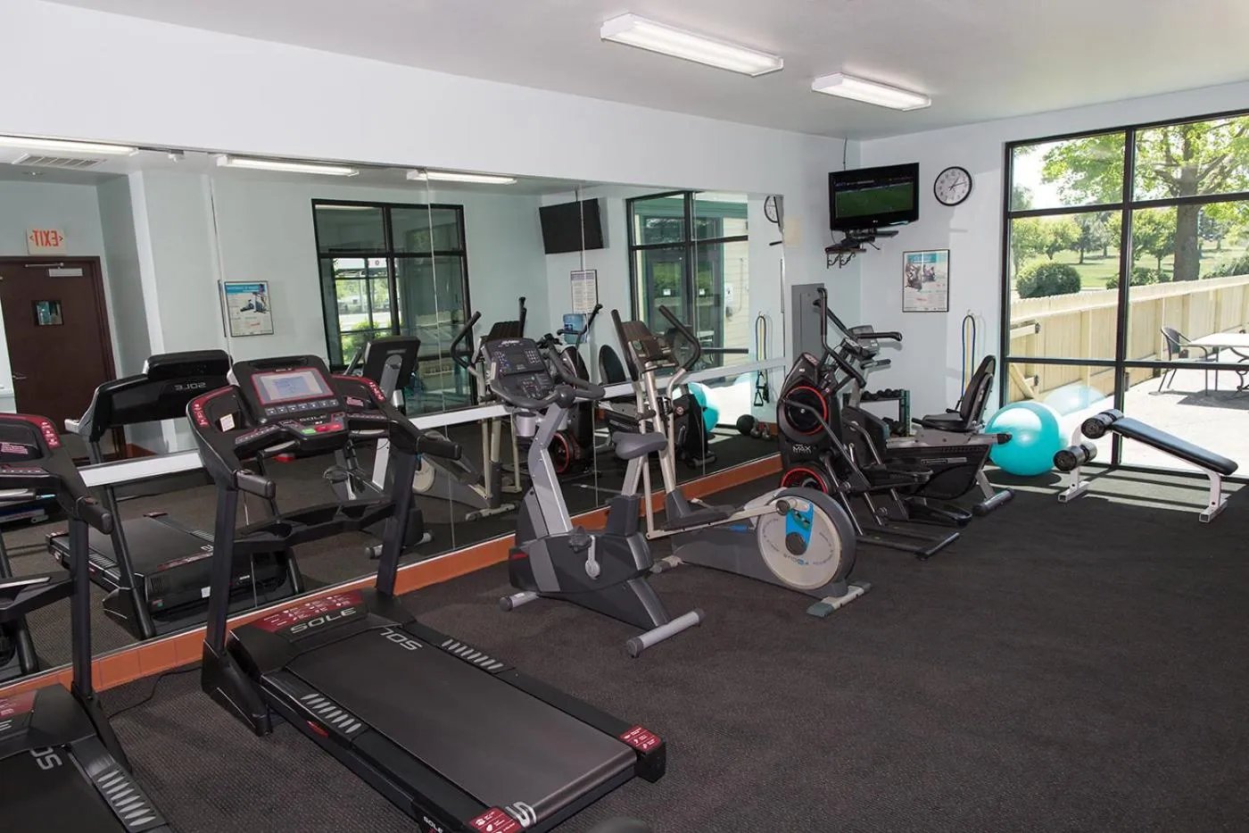 Fitness centre/facilities in Rogue Regency Inn Medford Airport