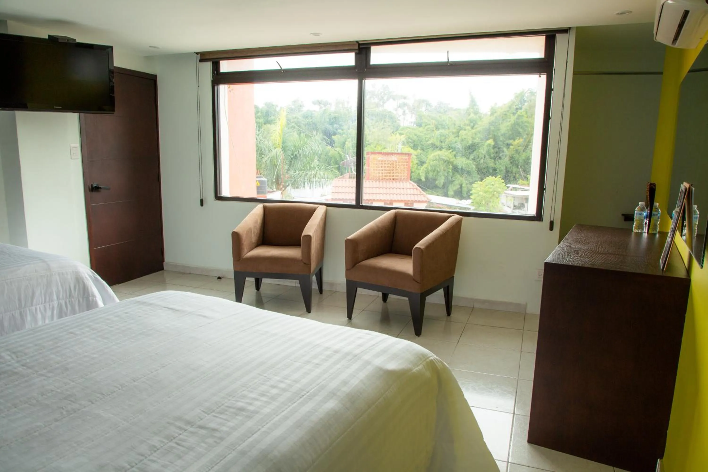 Photo of the whole room, Bed in Hotel Imperial