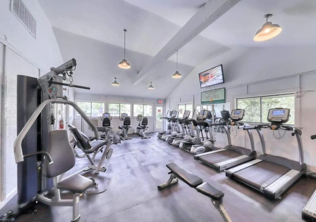 Fitness centre/facilities in Ocean View at Island Club