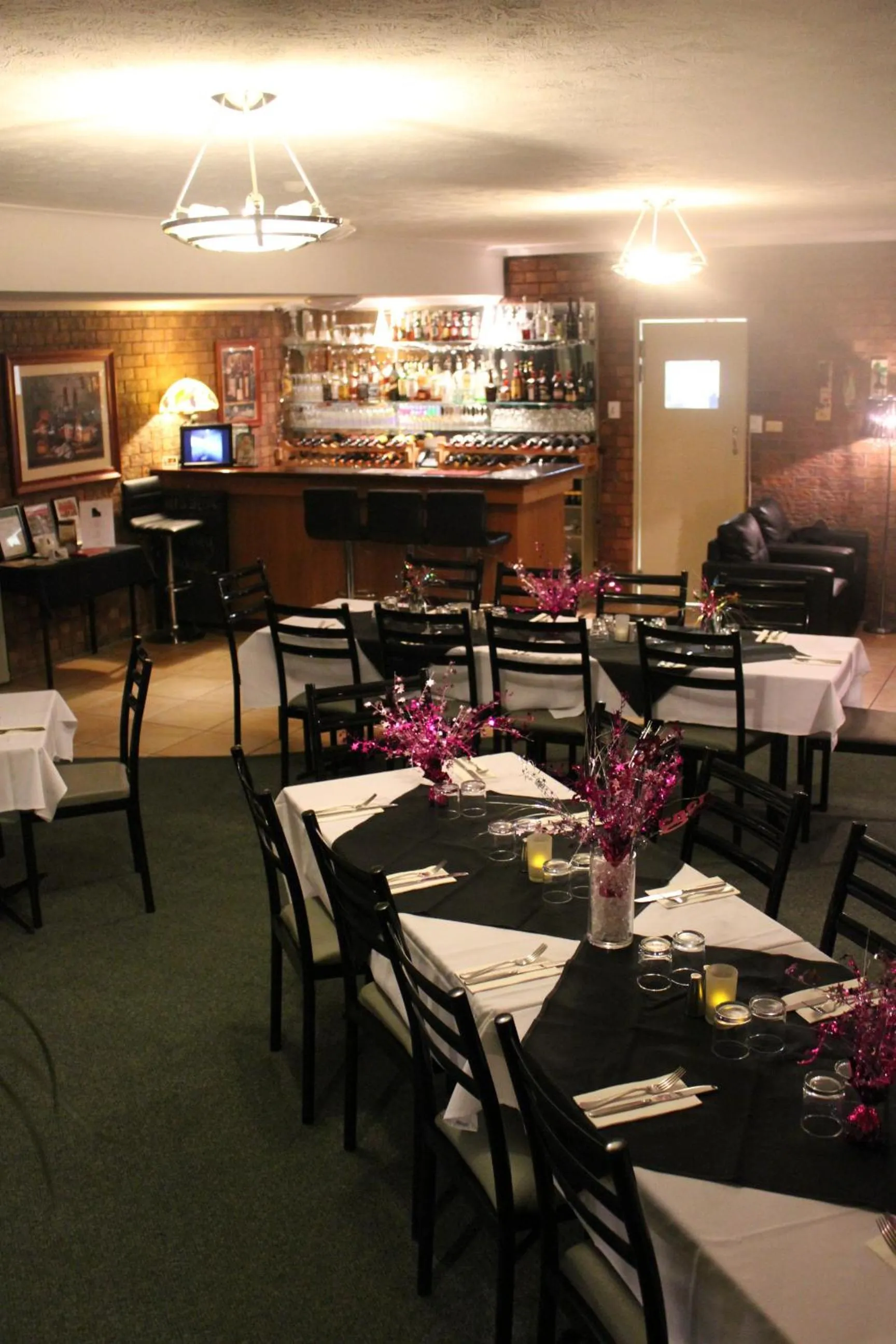 Restaurant/places to eat in Best Western Ipswich