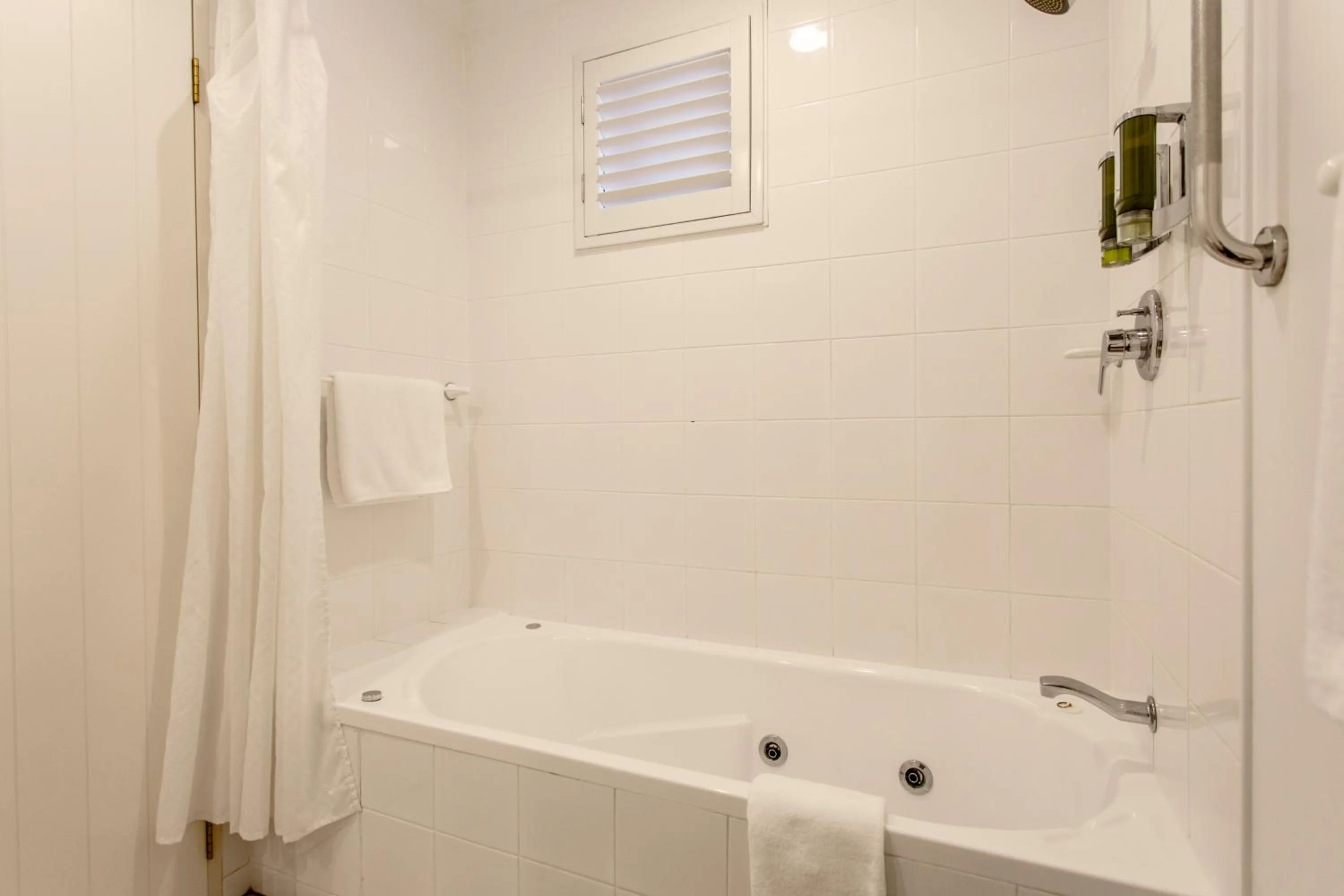 Greenlane Manor Motel