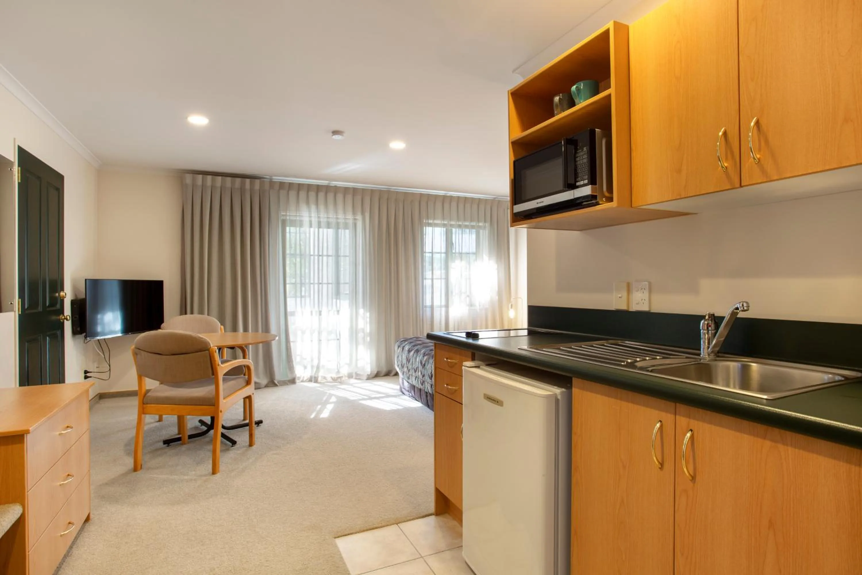 Greenlane Manor Motel