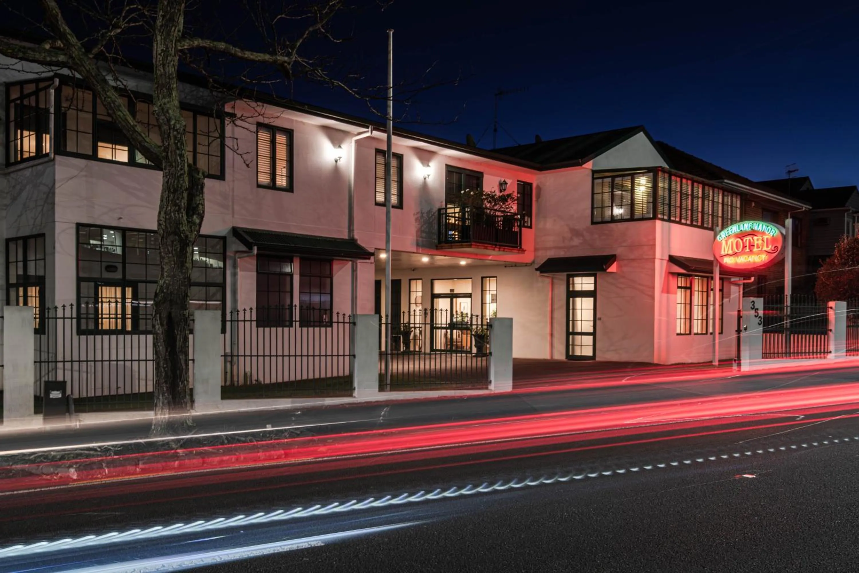 Greenlane Manor Motel