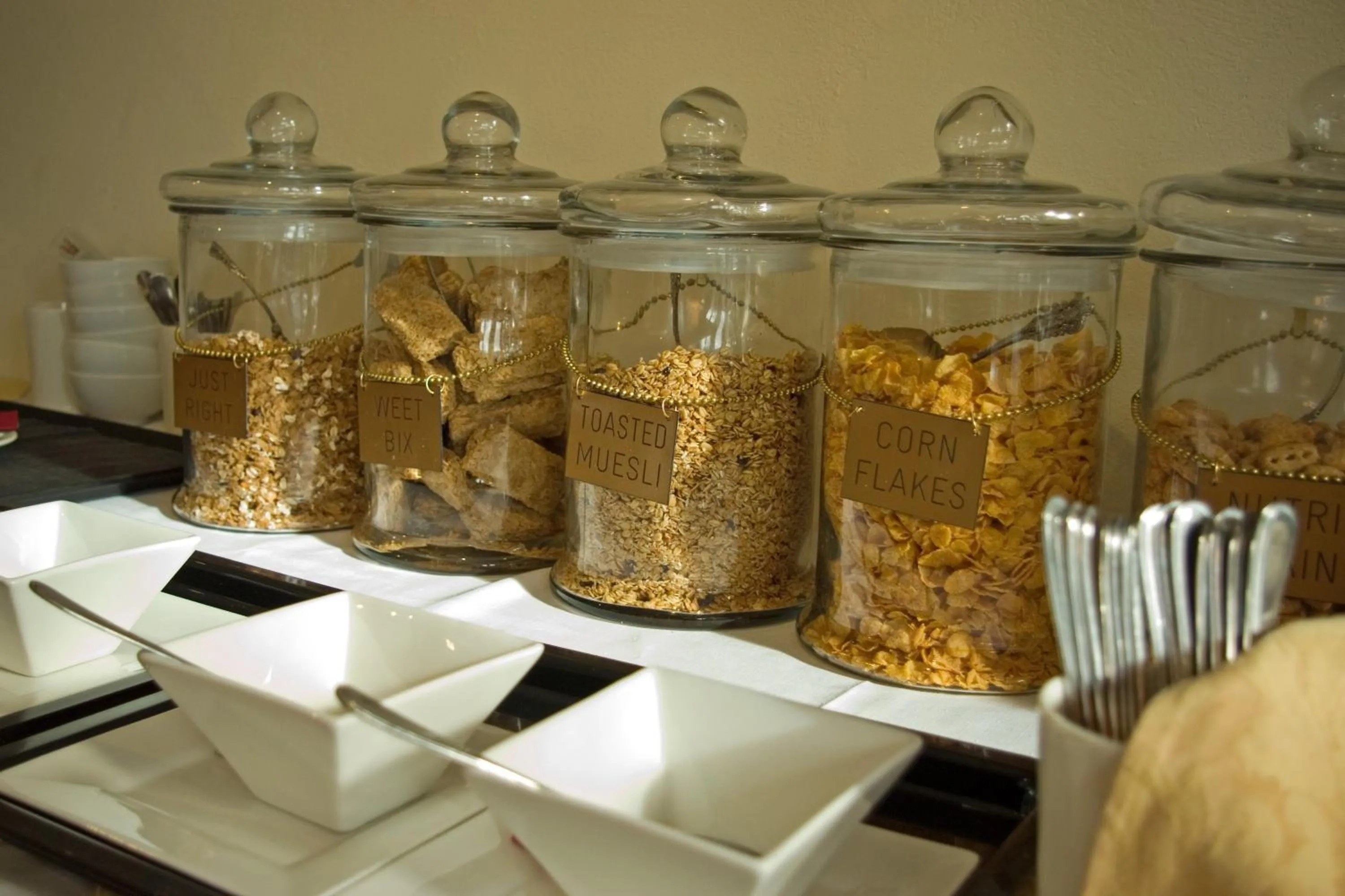 Food in Admiralty Inn