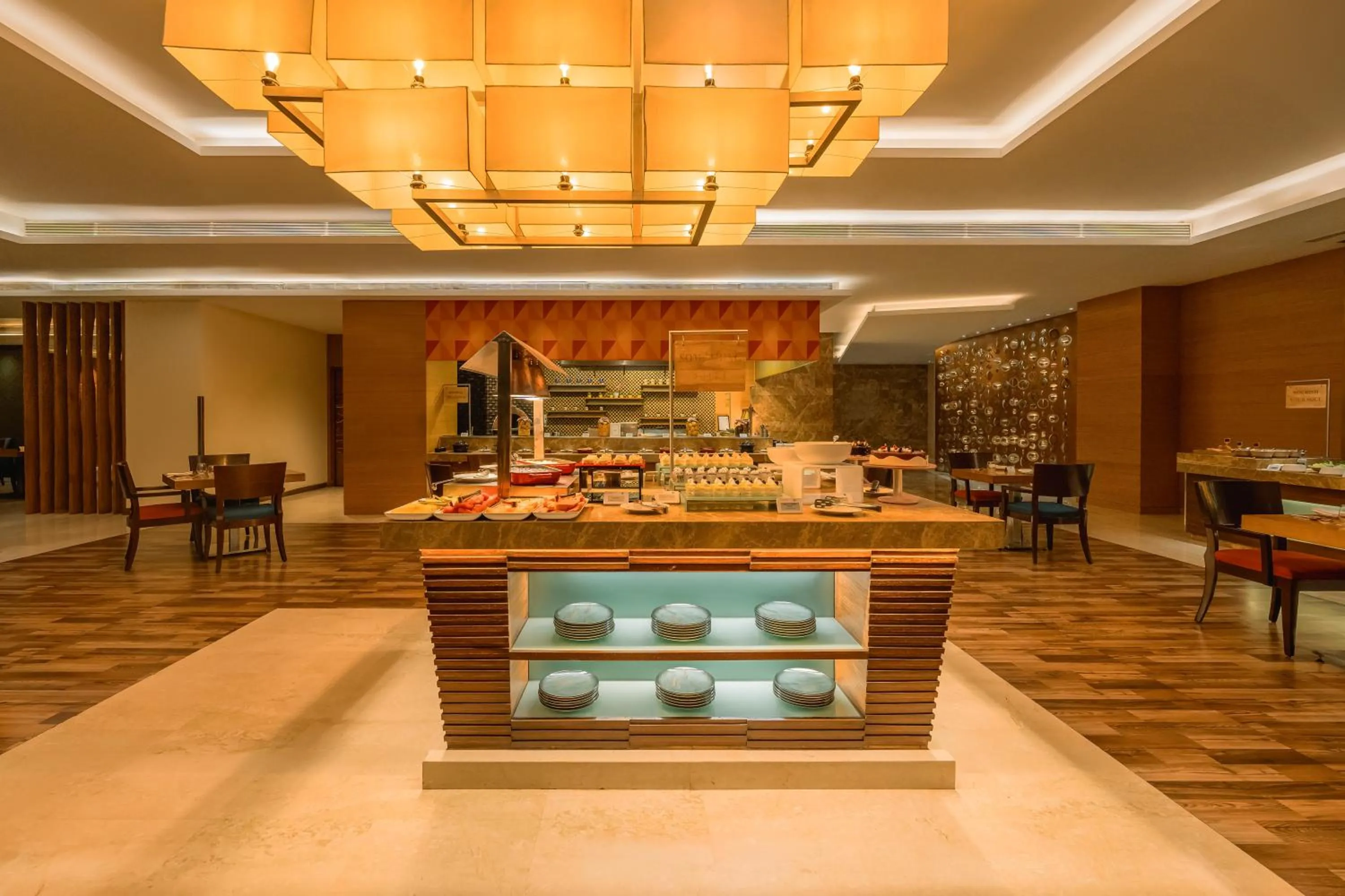 Restaurant/places to eat in Hyatt Pune