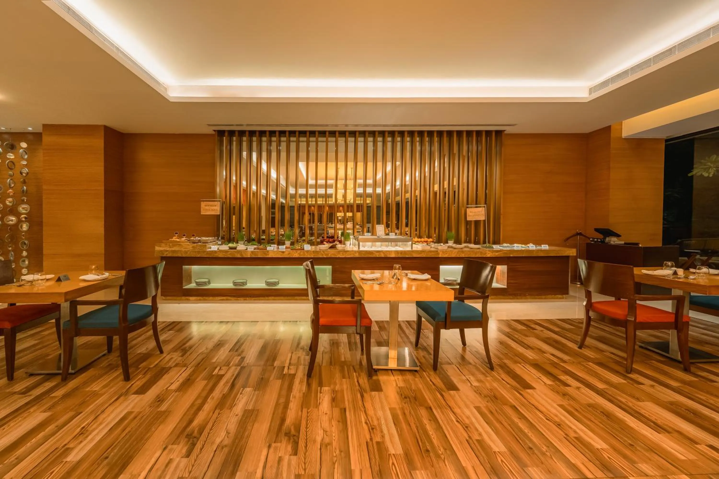Restaurant/places to eat in Hyatt Pune