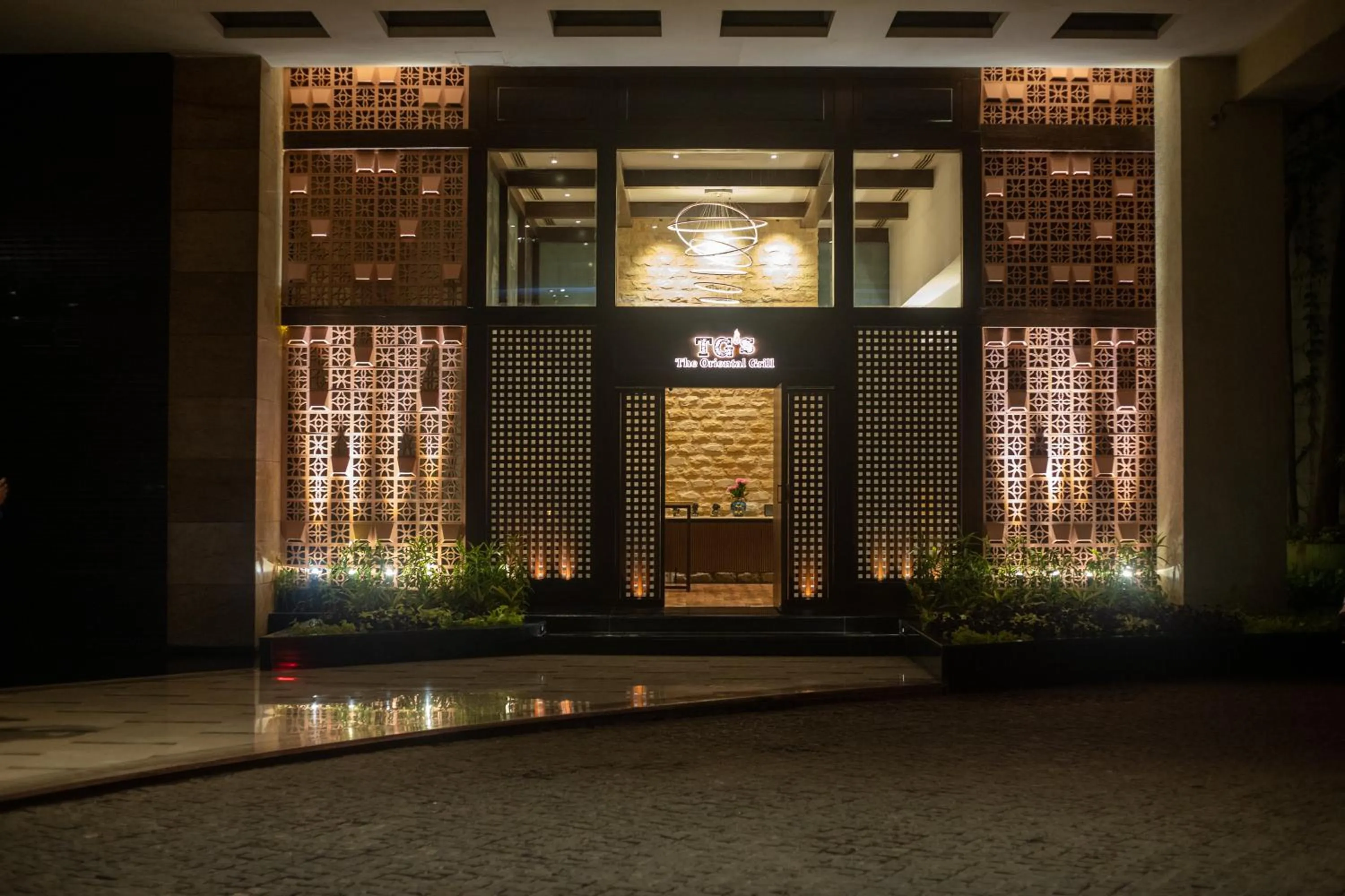 Restaurant/places to eat in Hyatt Pune