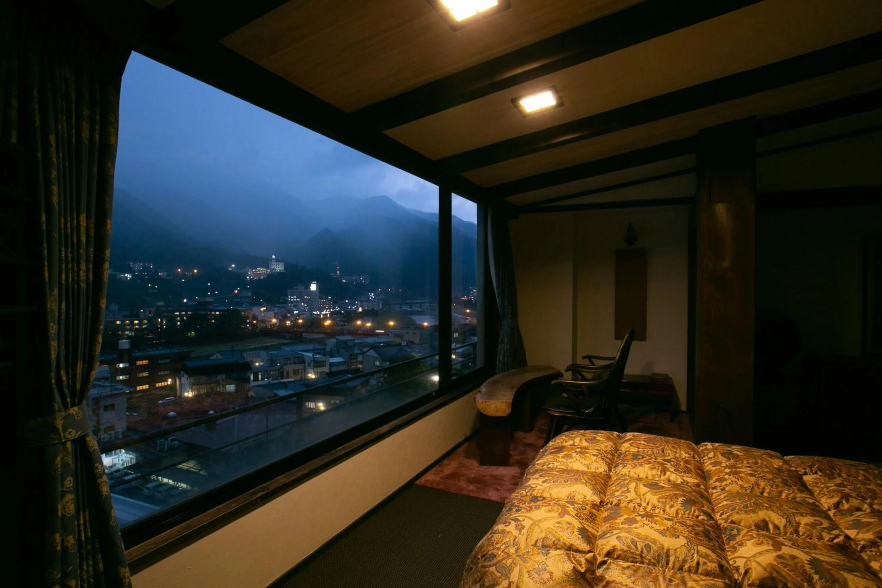 Photo of the whole room, Bed in Sasara