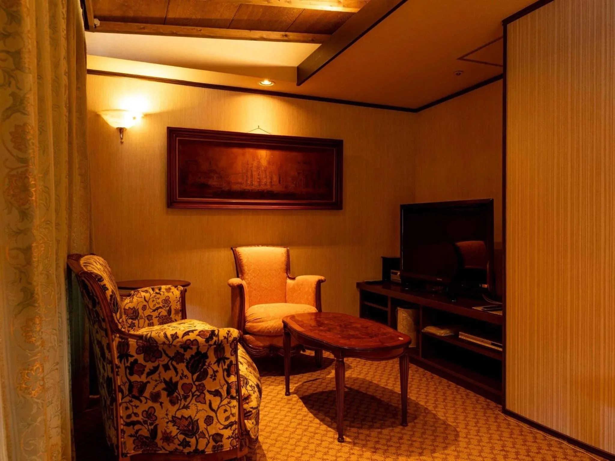 Photo of the whole room in Sasara