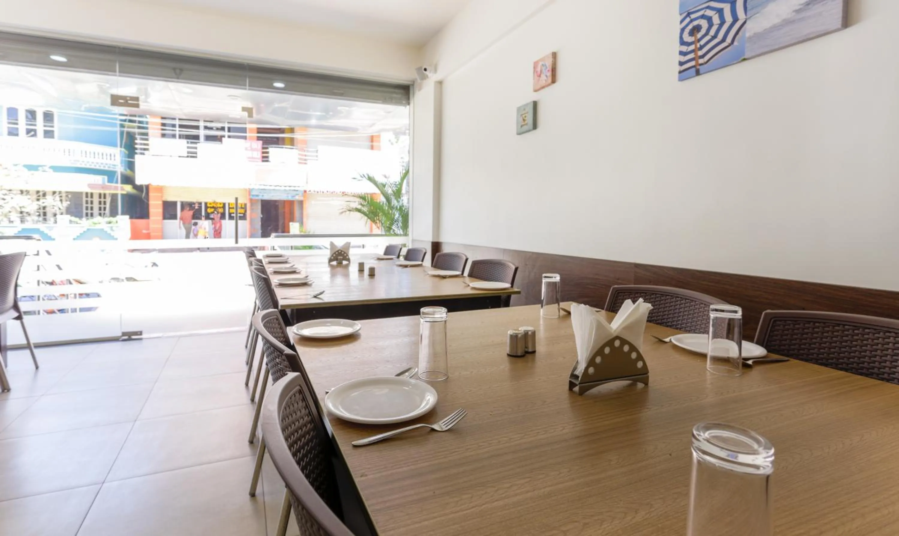 Restaurant/places to eat in Treebo Sandpipers Kushalnagar