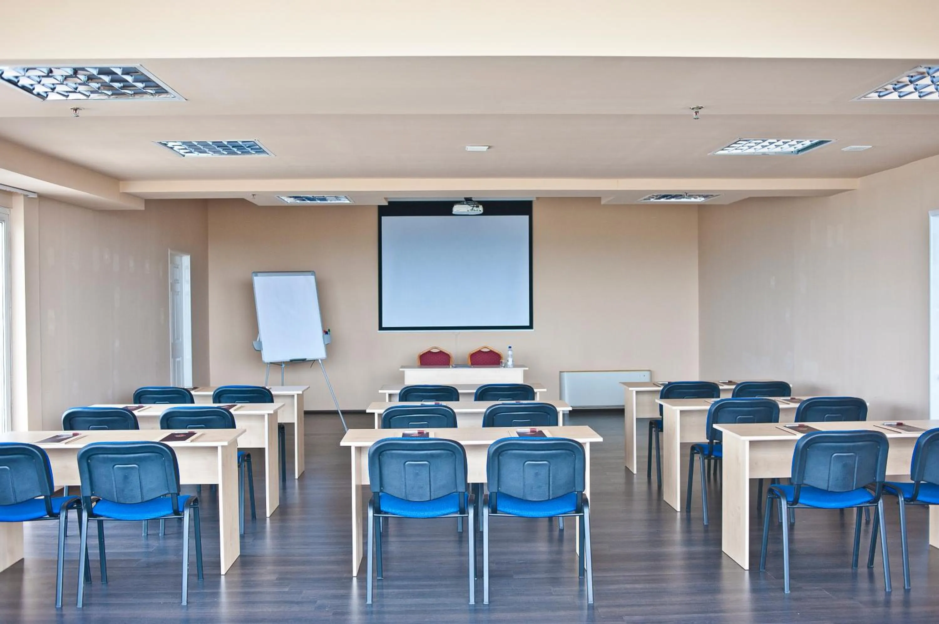 Banquet/Function facilities in Canada Hotel Budapest