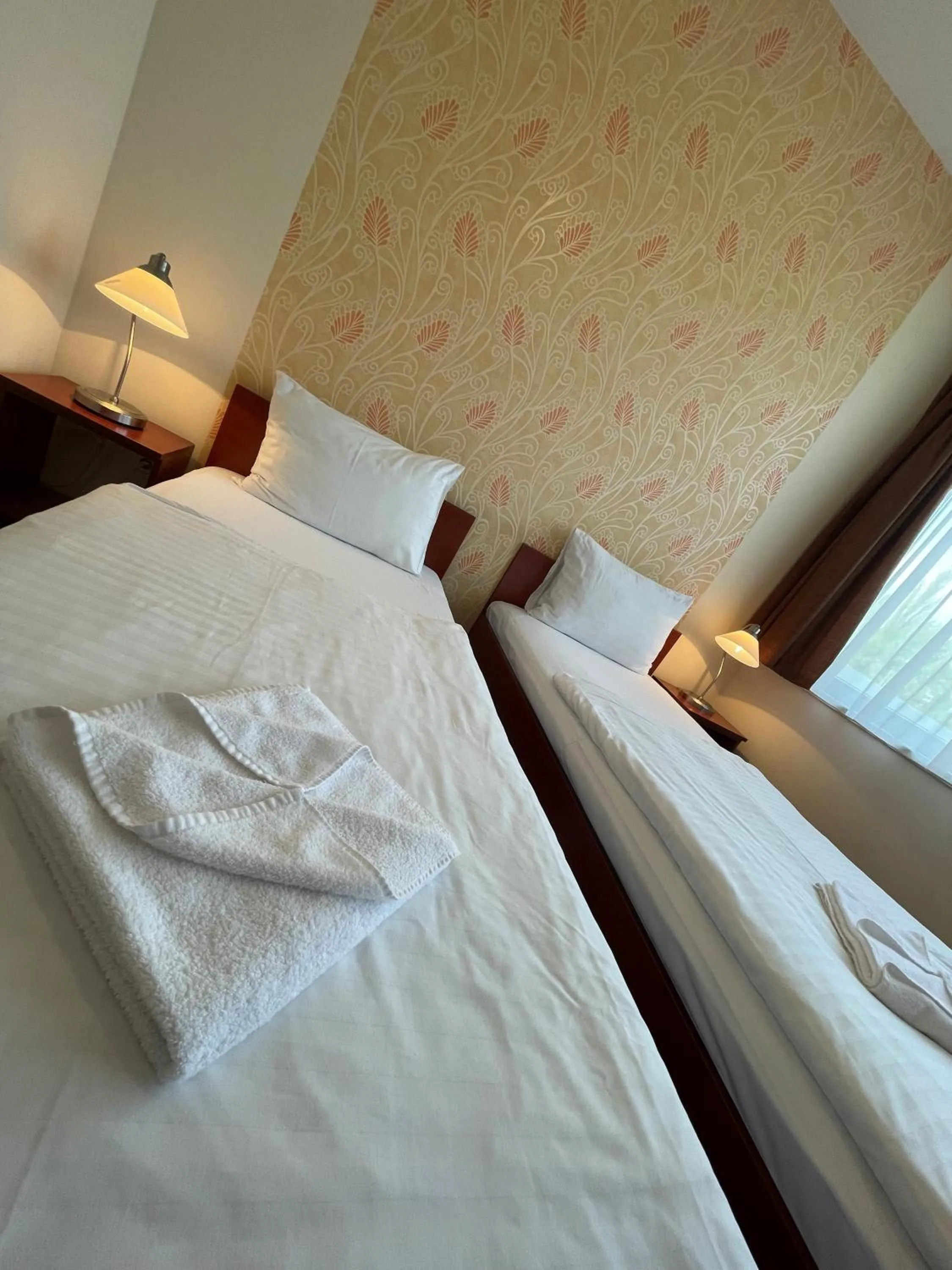 Photo of the whole room, Bed in Canada Hotel Budapest