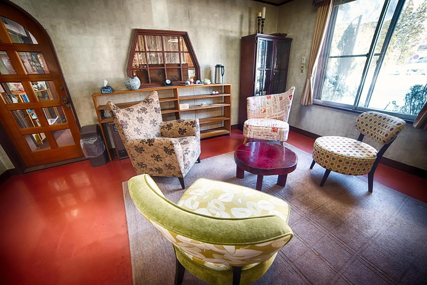 Communal lounge/ TV room in Kagura Mitsumata Cottage