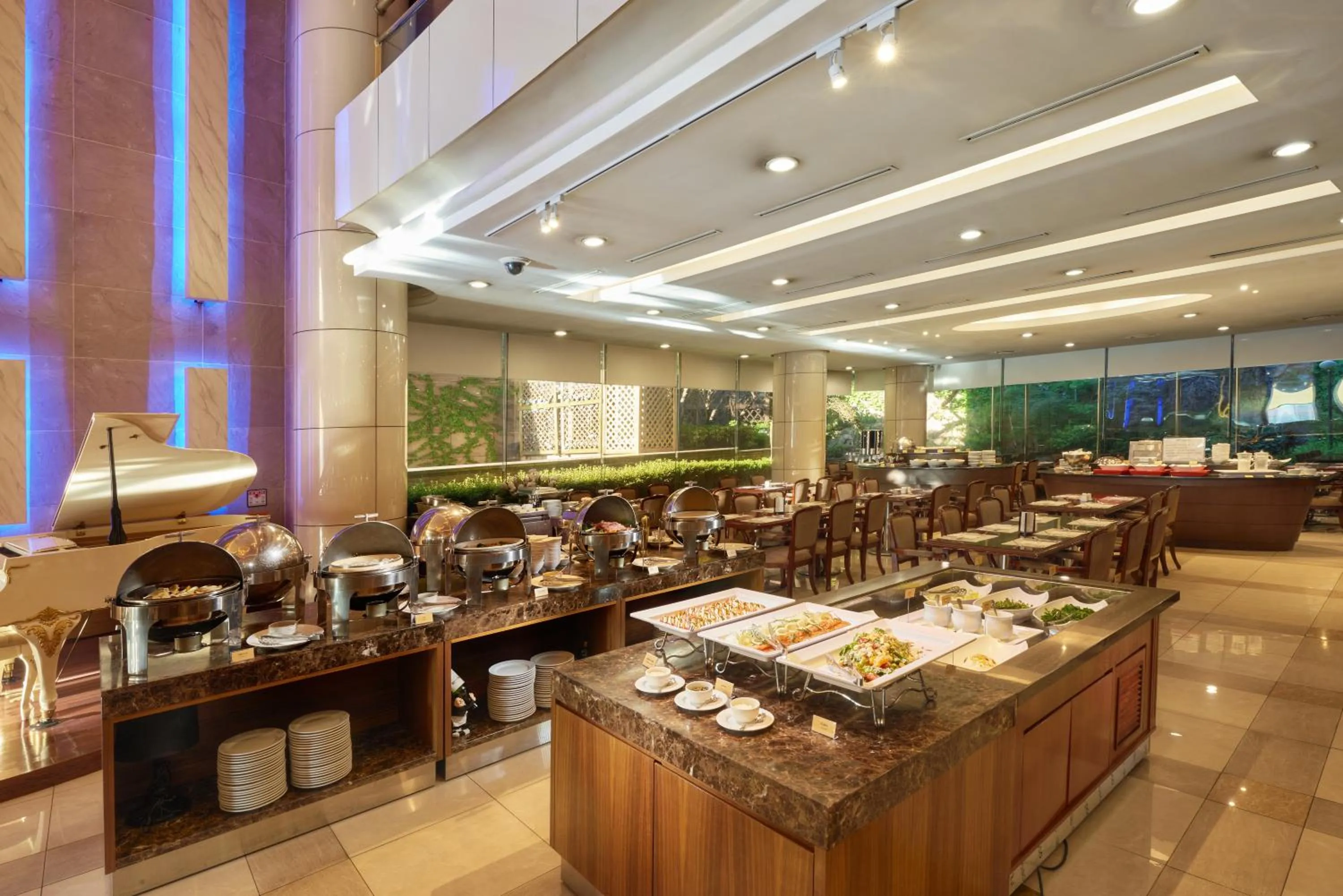 Restaurant/places to eat in Seoul Riviera Hotel