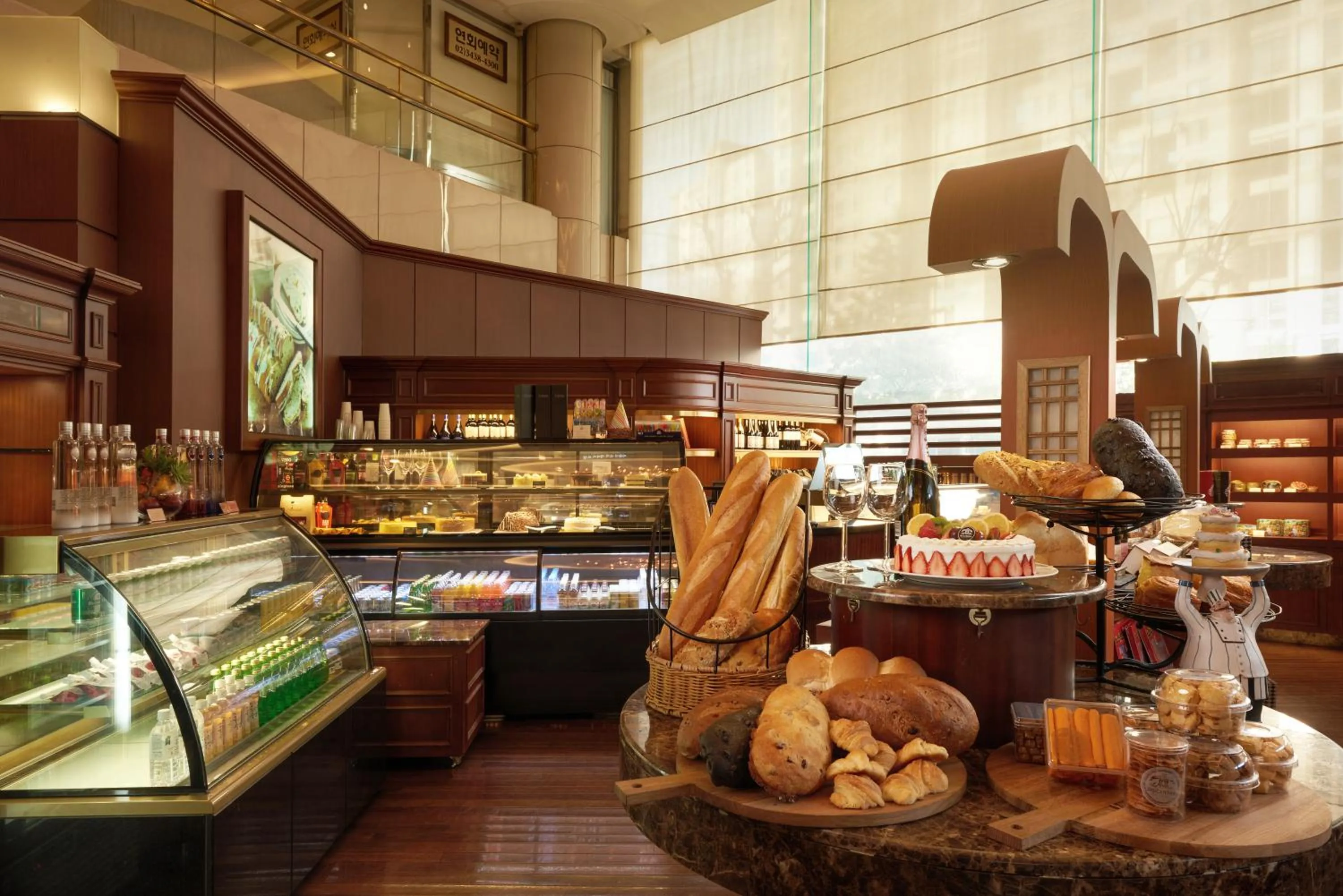 Restaurant/places to eat in Seoul Riviera Hotel