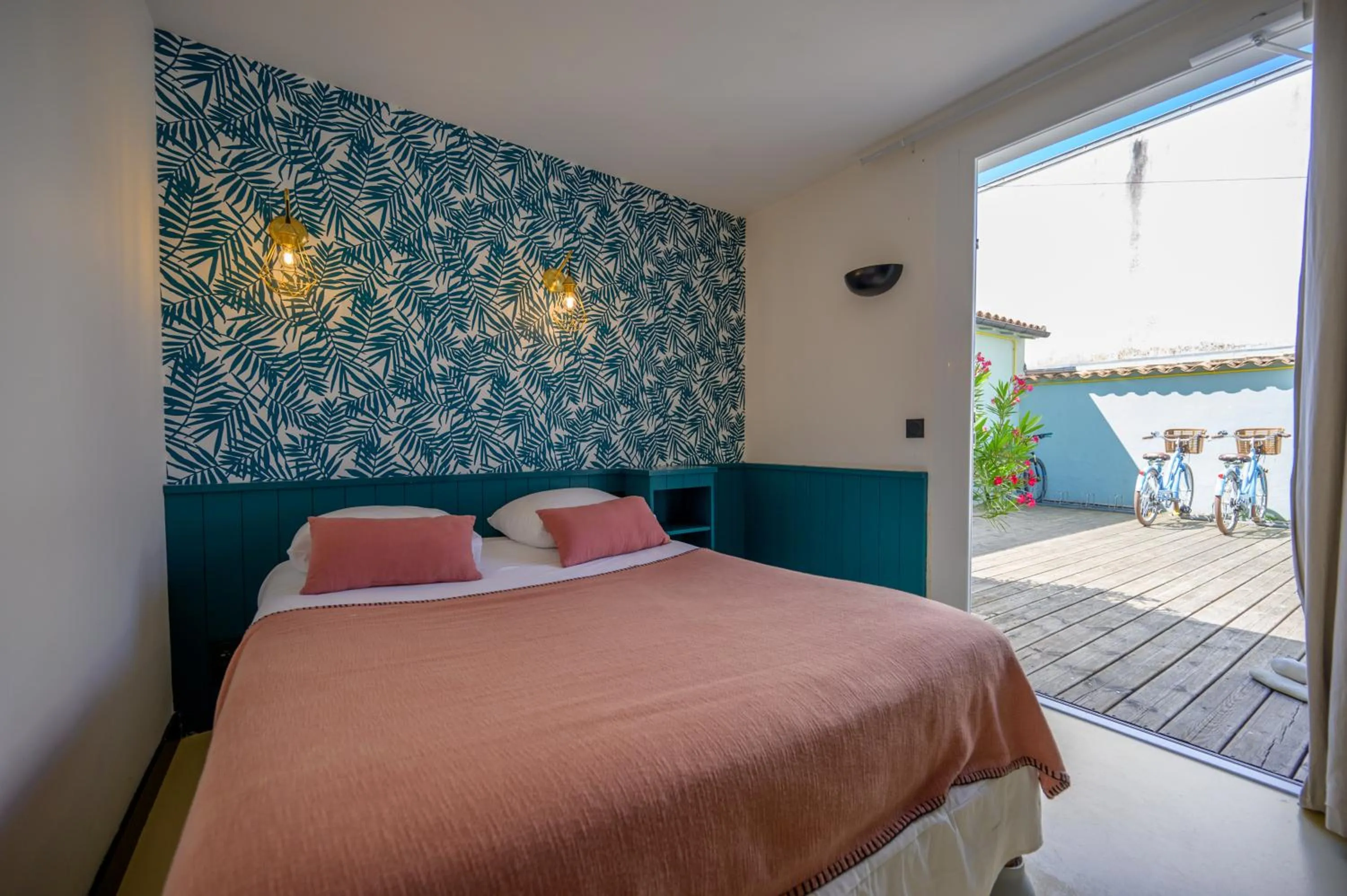 View (from property/room), Bed in Hotel Le Clocher