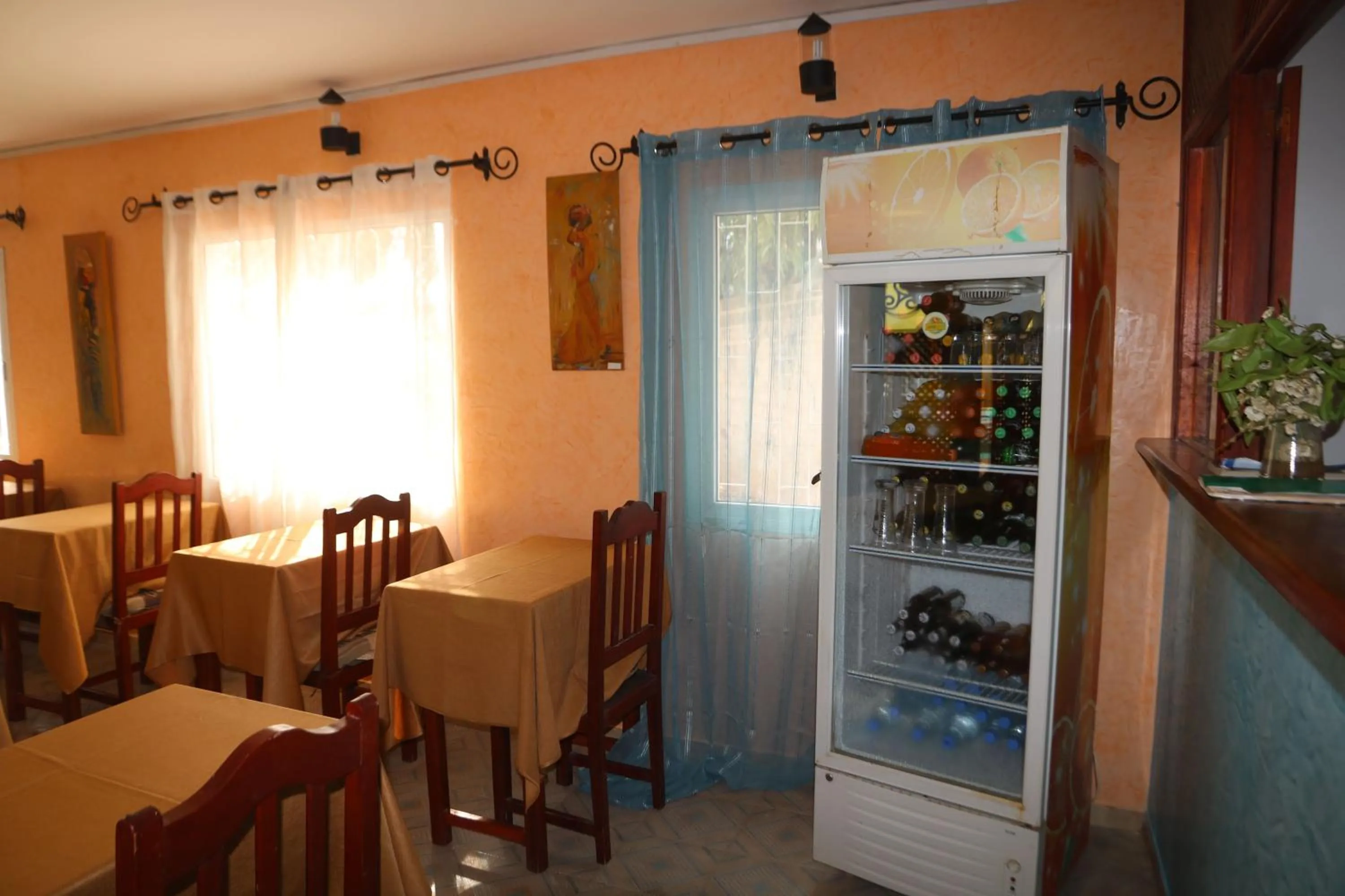 Restaurant/places to eat in Hacienda