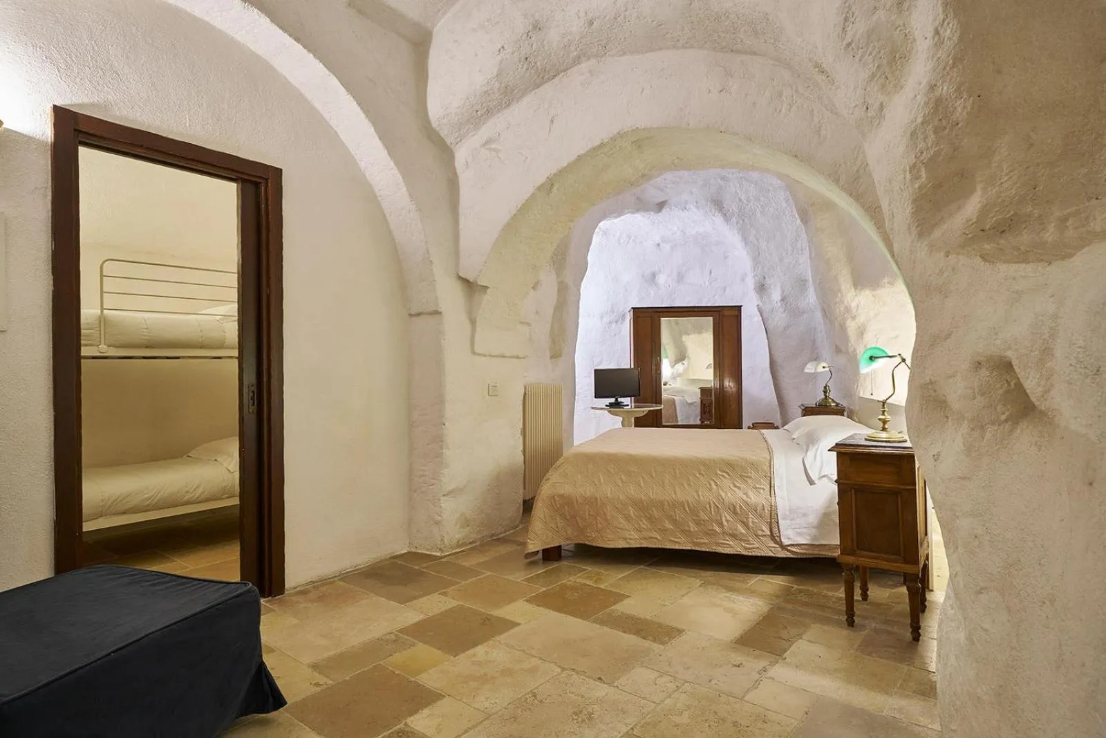 Bathroom, Bed in Fra I Sassi Residence