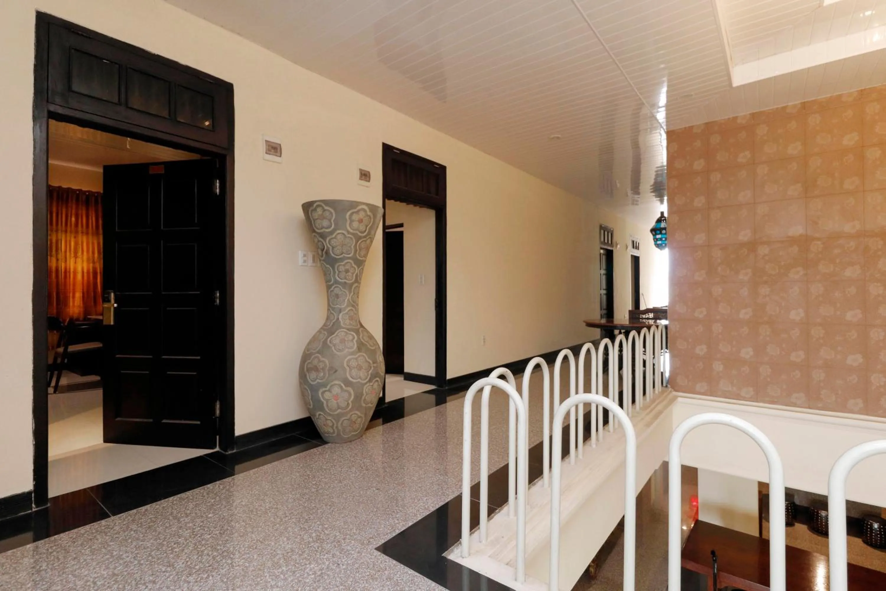 Area and facilities in RedDoorz Plus near Halim Perdanakusuma 2