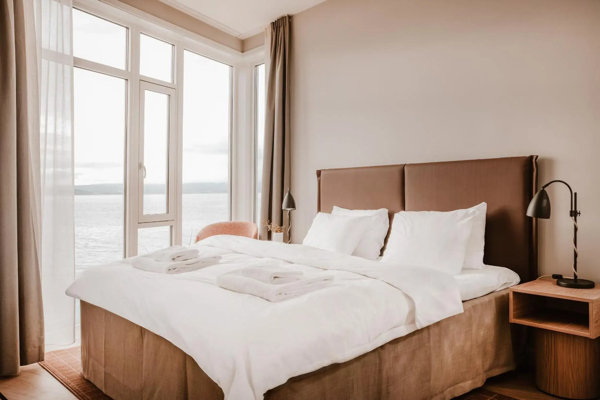 Suite Oceanfront with Balcony in Jegtvolden Fjordhotell Suite Oceanfront with Balcony in Jegtvolden Fjordhotell