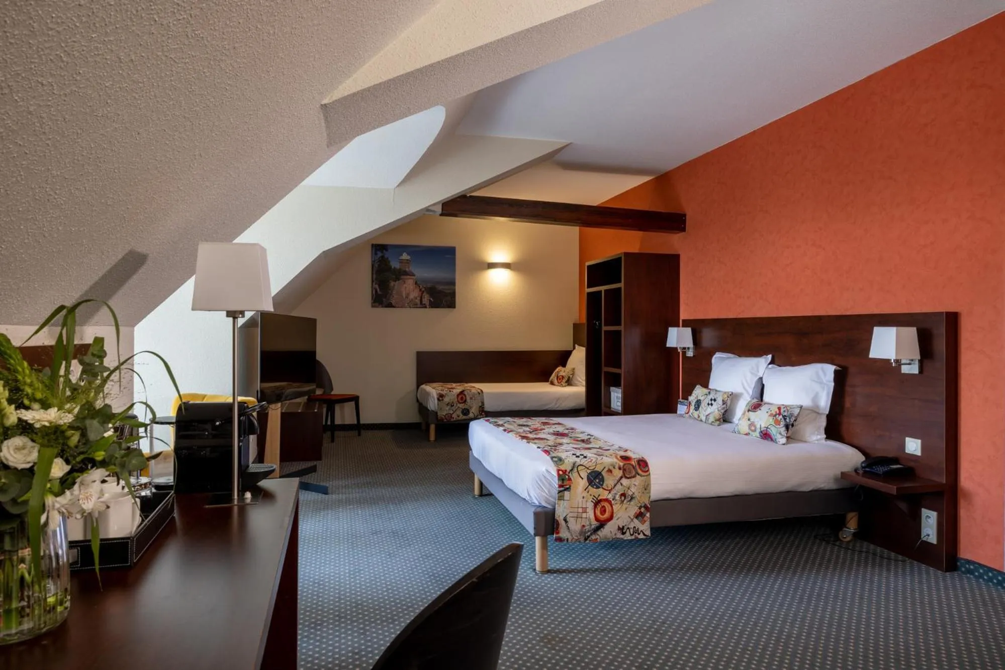 Bedroom, Bed in Hôtel Val-Vignes Colmar Haut-Koenigsbourg, The Originals Relais