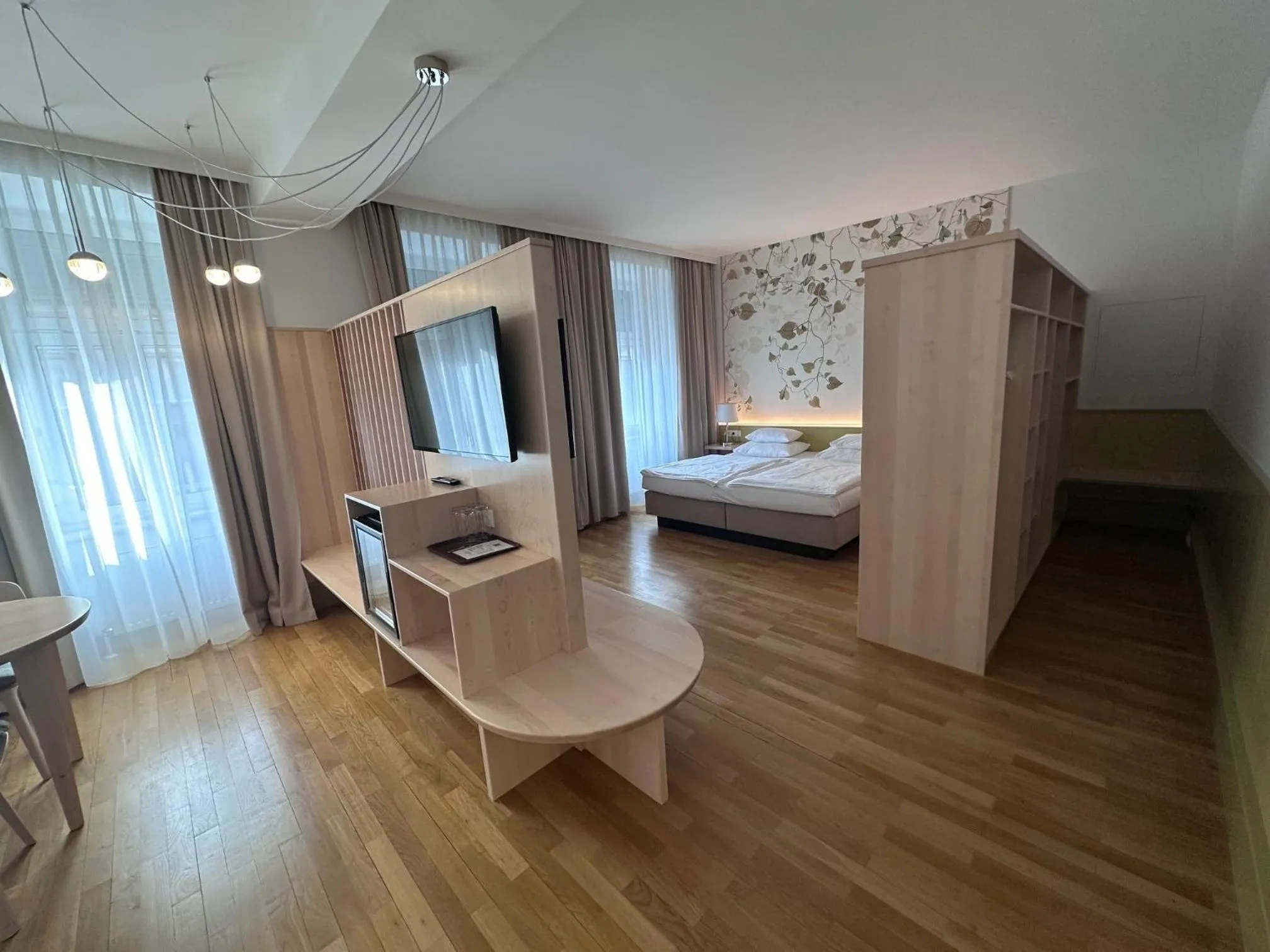 Photo of the whole room, Bed in Hotel Caroline