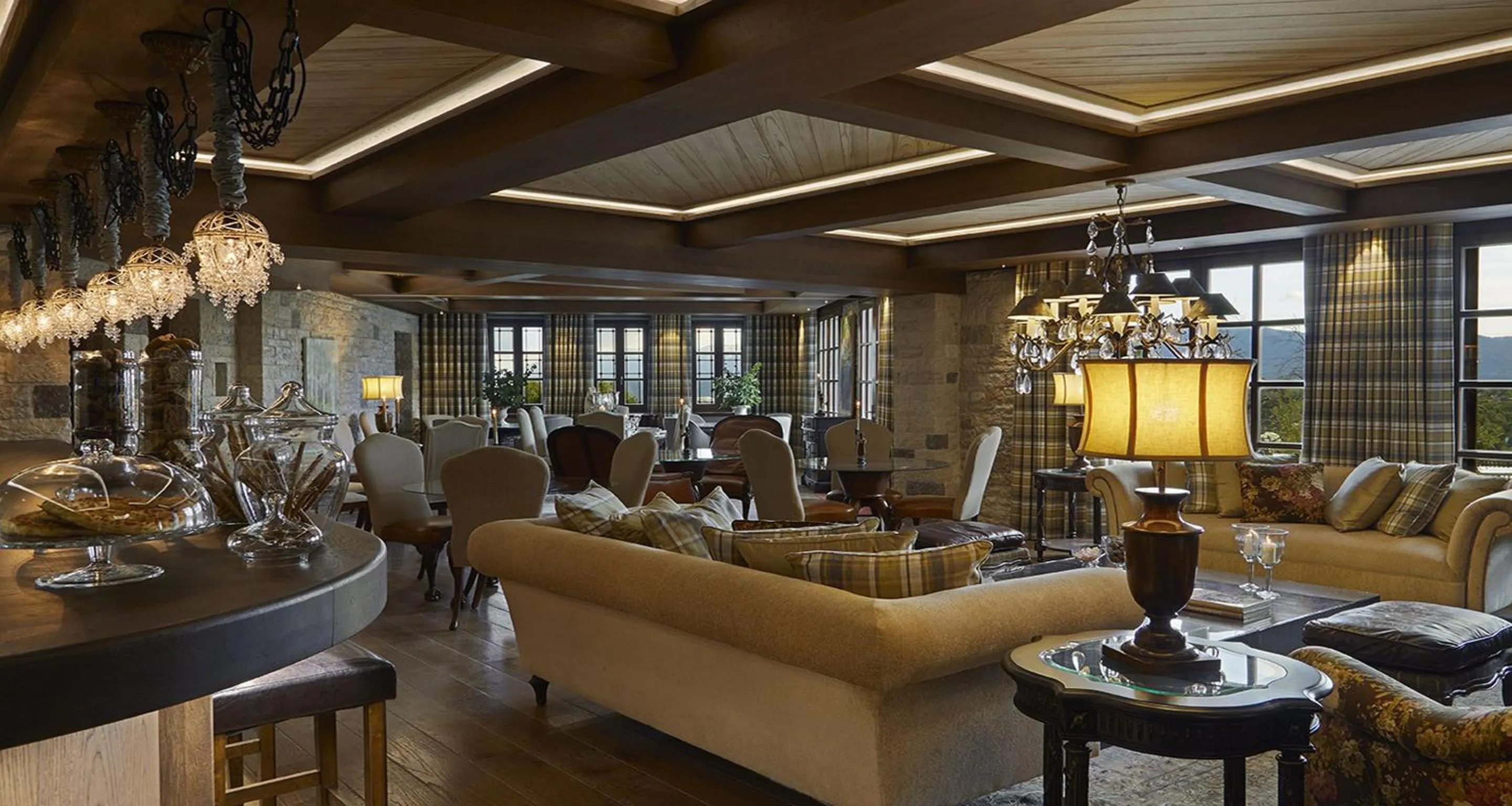 Food and drinks in MounTrace Suites & SPA