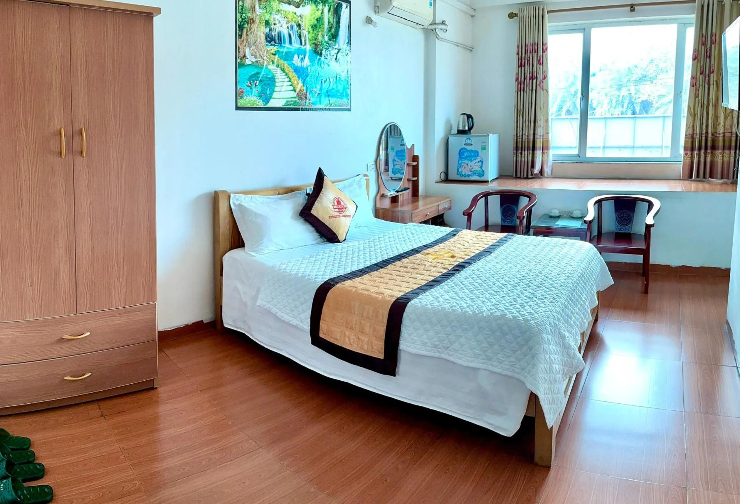 Bed in Van Anh Hotel