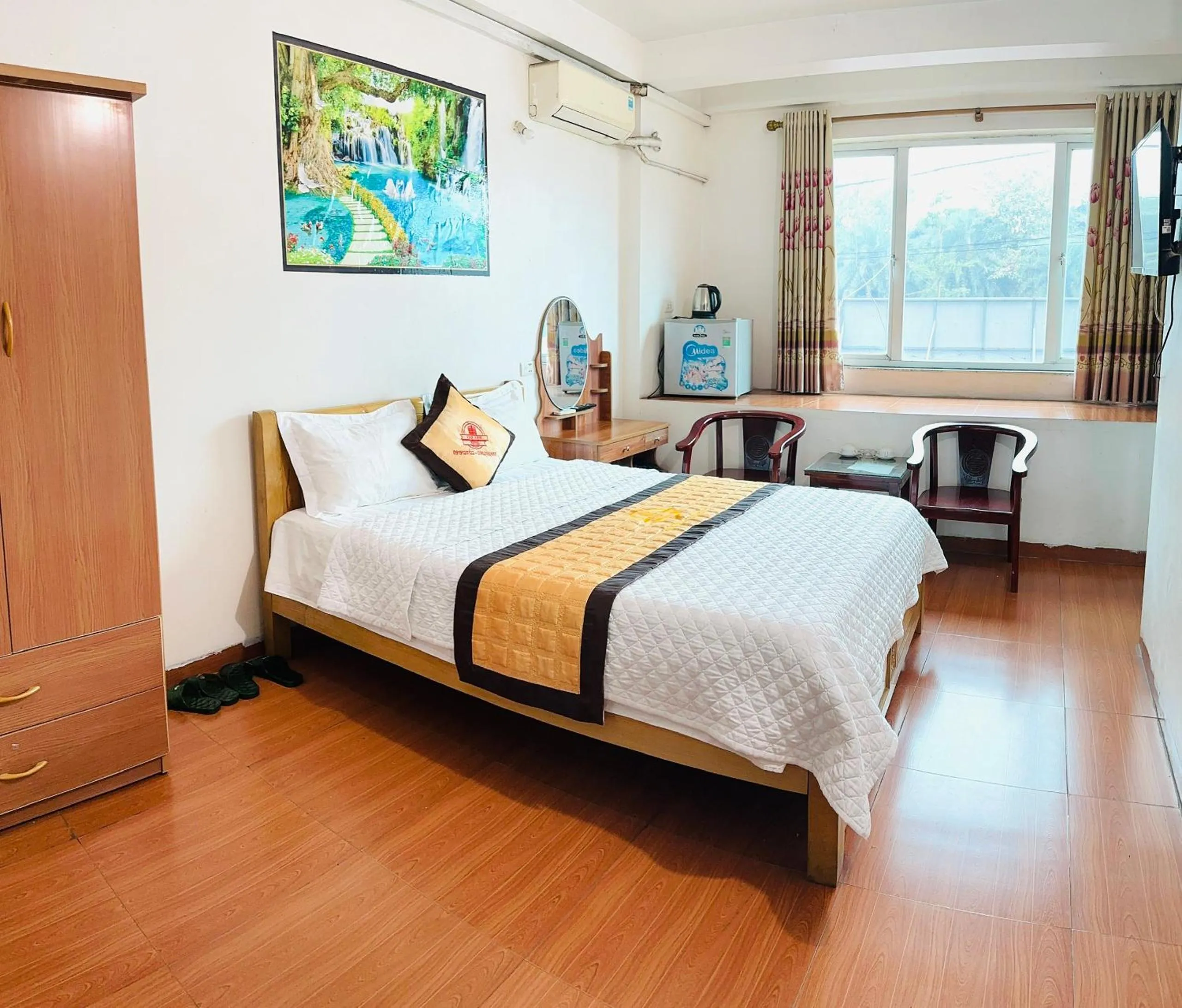 Bed in Van Anh Hotel