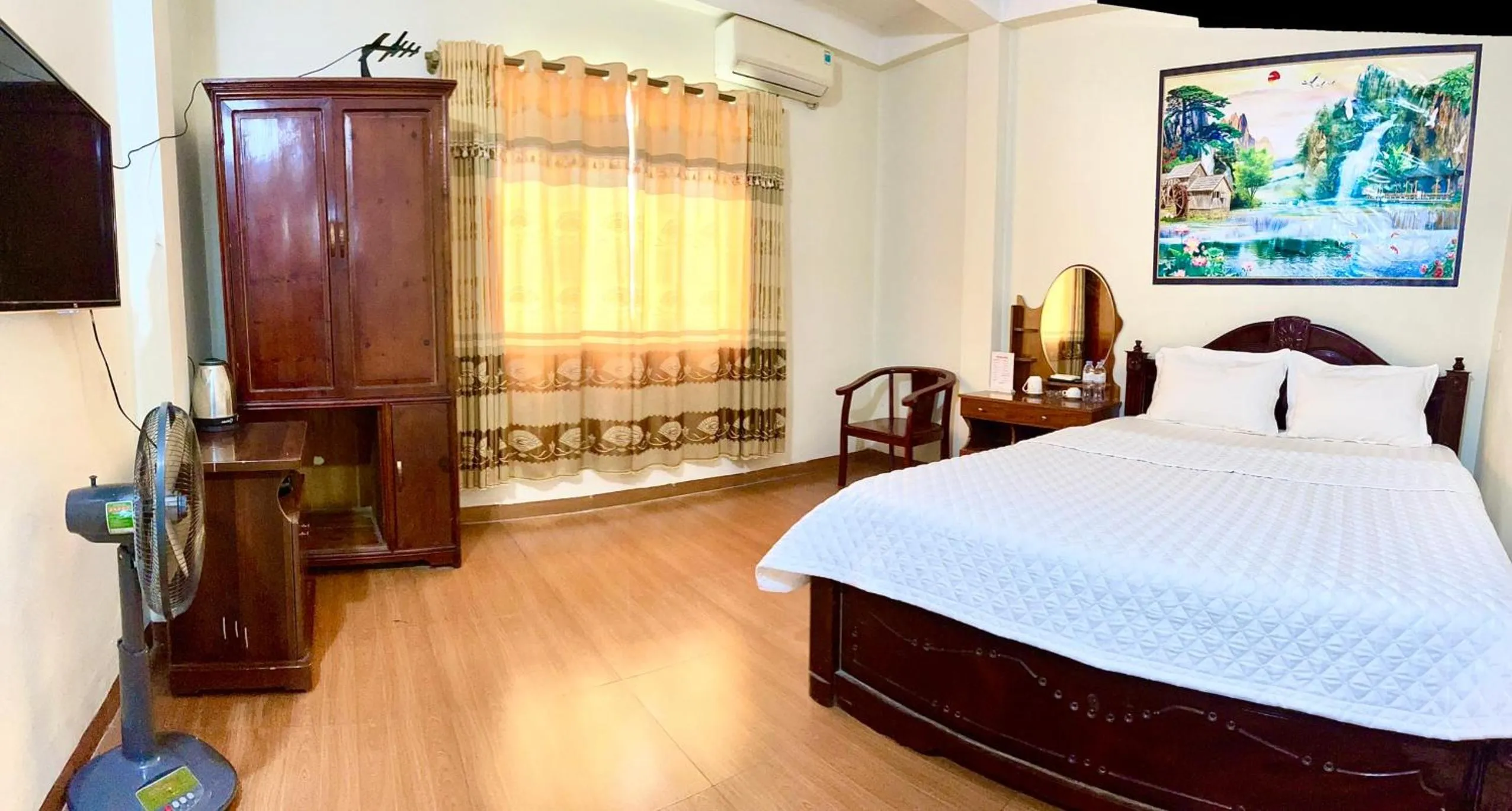 Bed in Van Anh Hotel